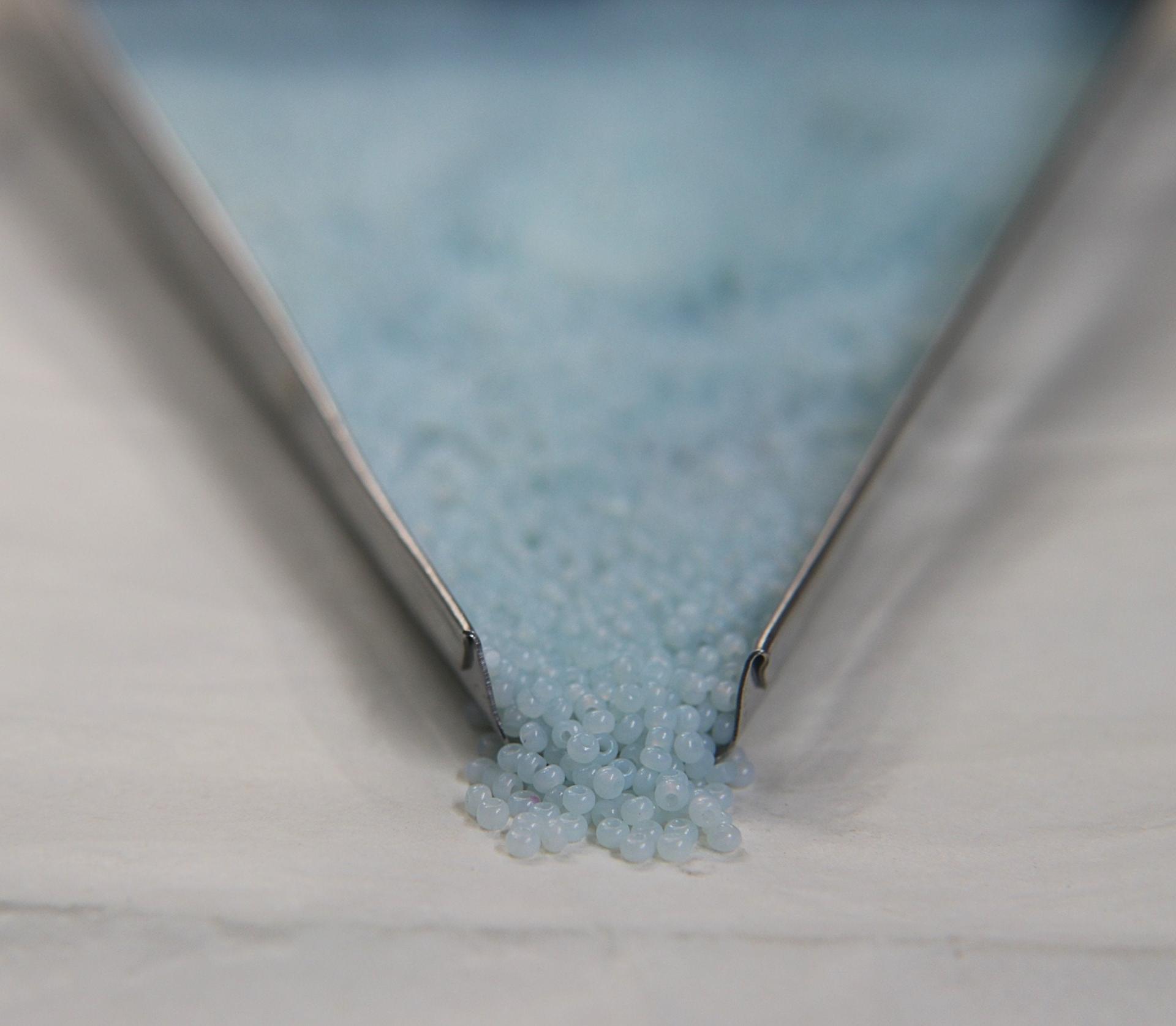 11/0 Charlotte Cut Beads Light Azore Opal 10/20/50/250/500 Grams PREMIUM SEED BEADS
