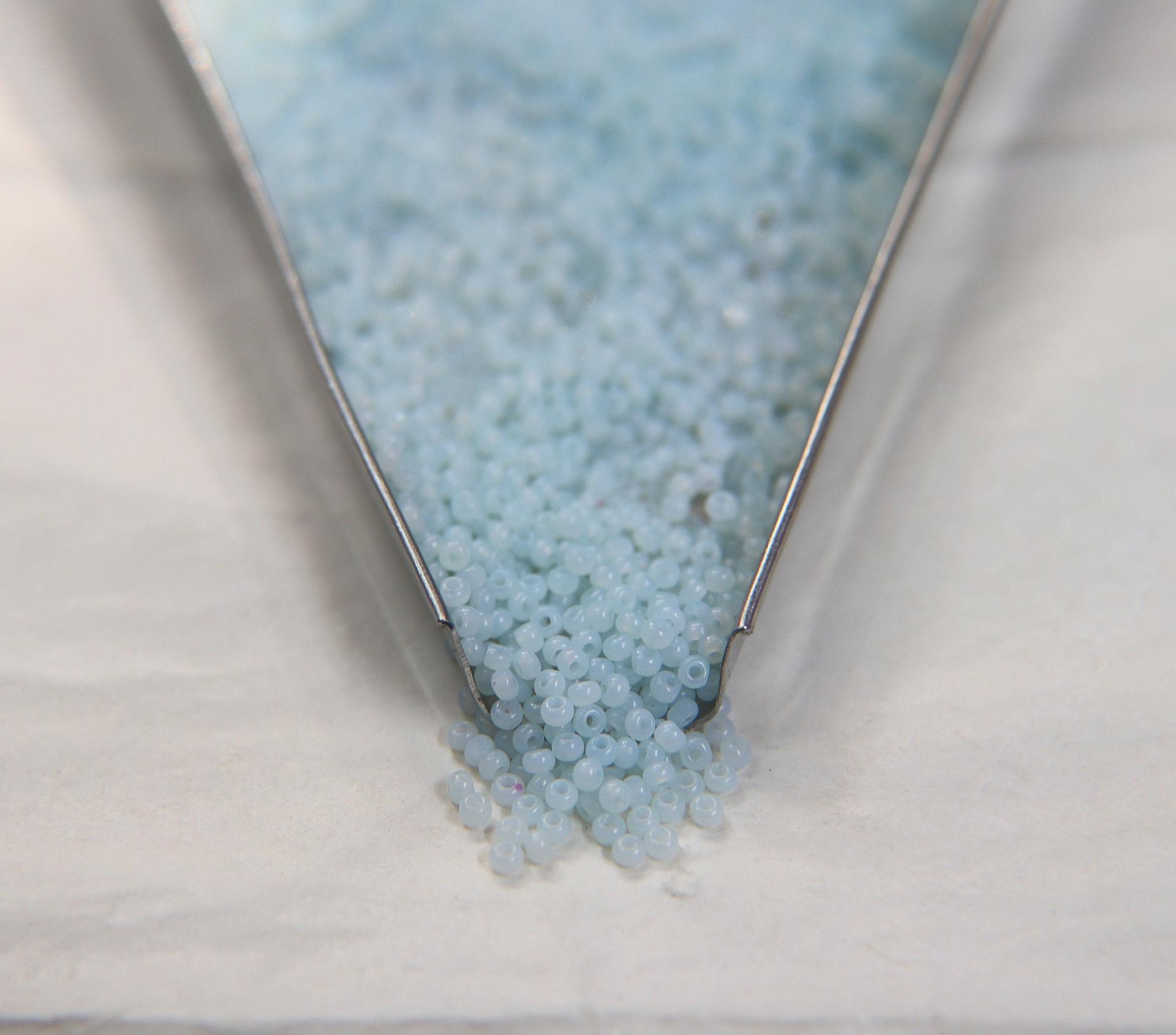 11/0 Charlotte Cut Beads Light Azore Opal 10/20/50/250/500 Grams PREMIUM SEED BEADS