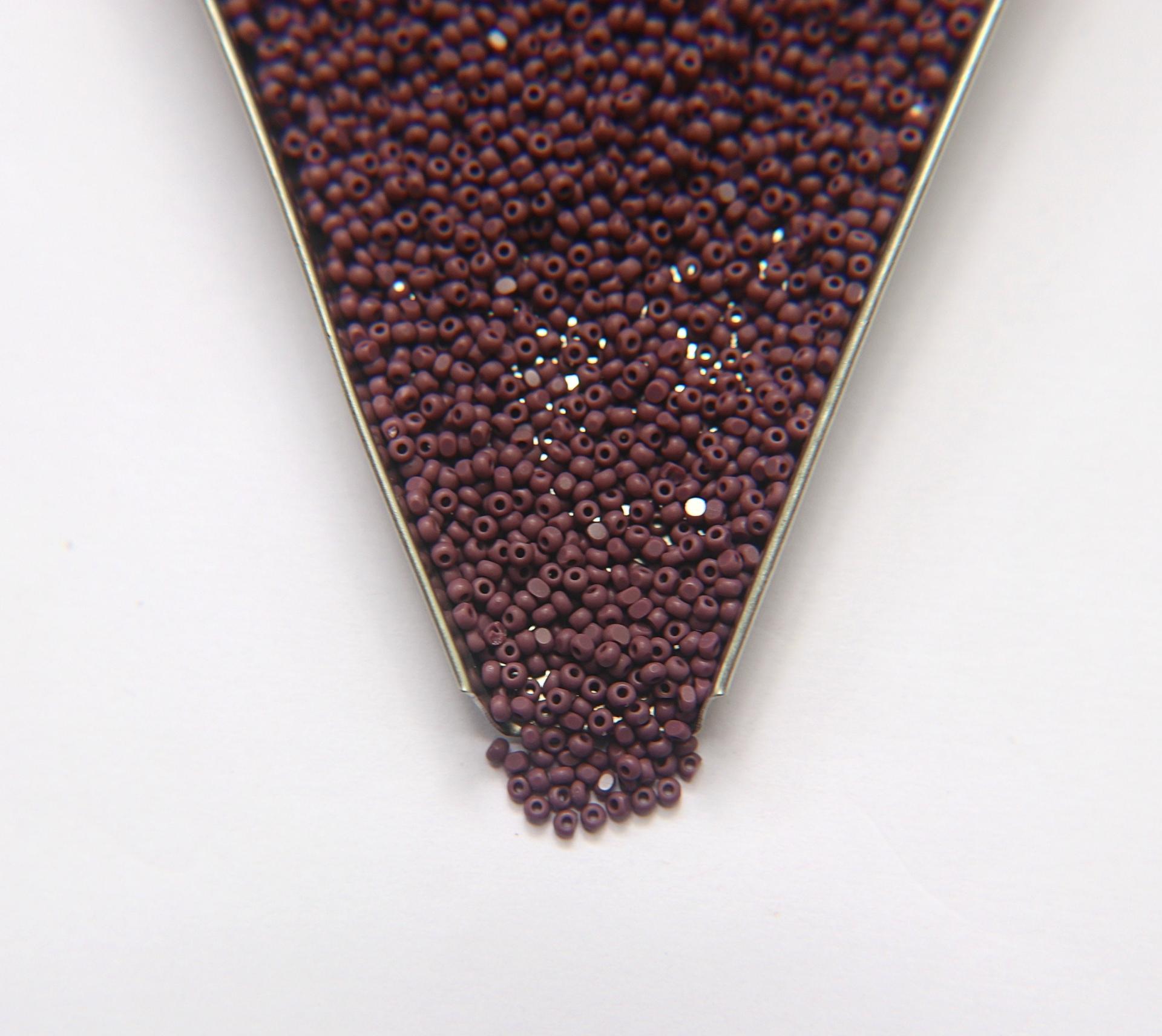11/0 Charlotte true Cuts Beads MATT 23040 Opaque Amethyst 10/20/50/250/500 Native Beads Supply, Premium Seed Beads