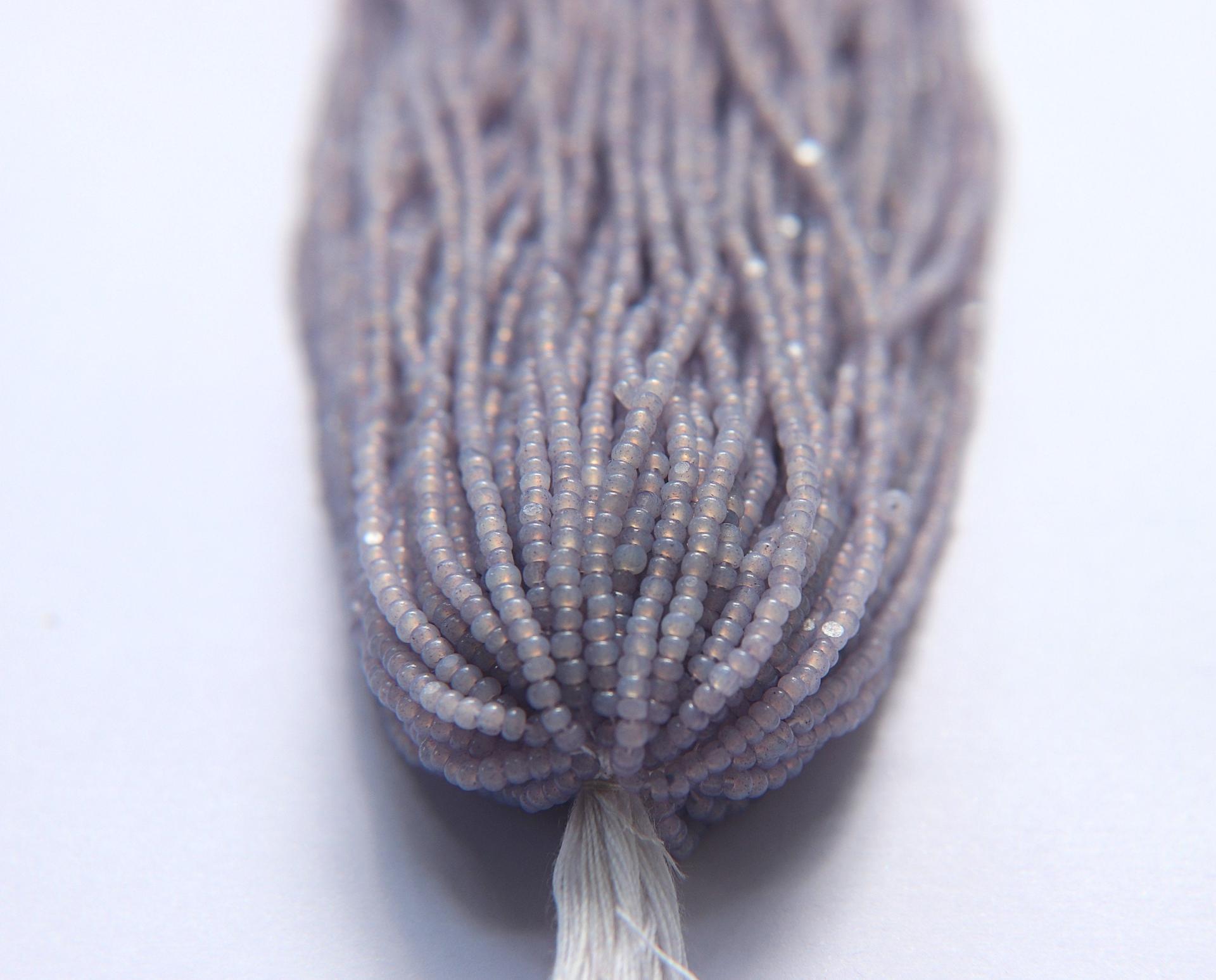 11/0 Hanks Charlotte Cut Beads Premium Smoky Mauve Opal 1/5/25/50/100 Hanks 2.0mm jewellery rare glass beads, jewelry supply, Native supply