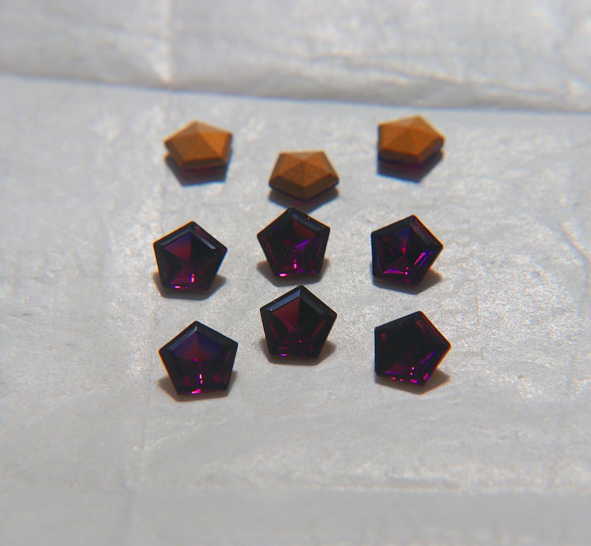 Vintage Swarovski 8 mm Swarovski Hexagon #4730 (2 Colours) Premier Crystal Rhinestones 2/6/12/36 Pieces gemstones