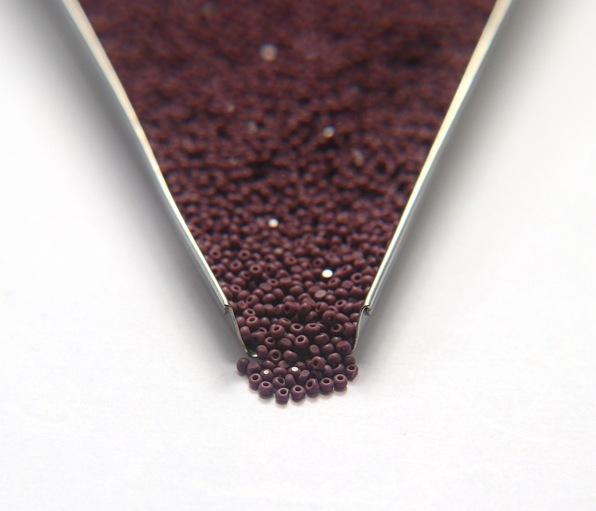 11/0 Charlotte true Cuts Beads MATT 23040 Opaque Amethyst 10/20/50/250/500 Native Beads Supply, Premium Seed Beads