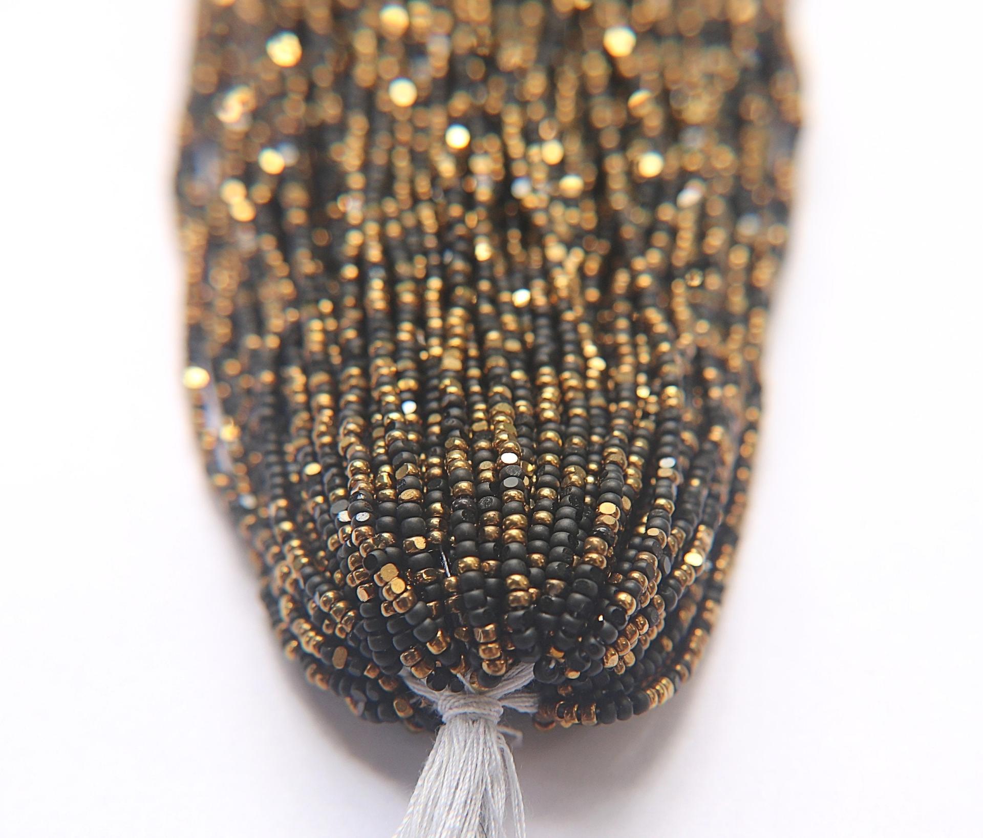 11/0 Charlotte true Cut Beads Designer Mix Hanks (11 Colors) 1/5/25/50/100 2mm jewellery beads soup, jewelry supply, native supply