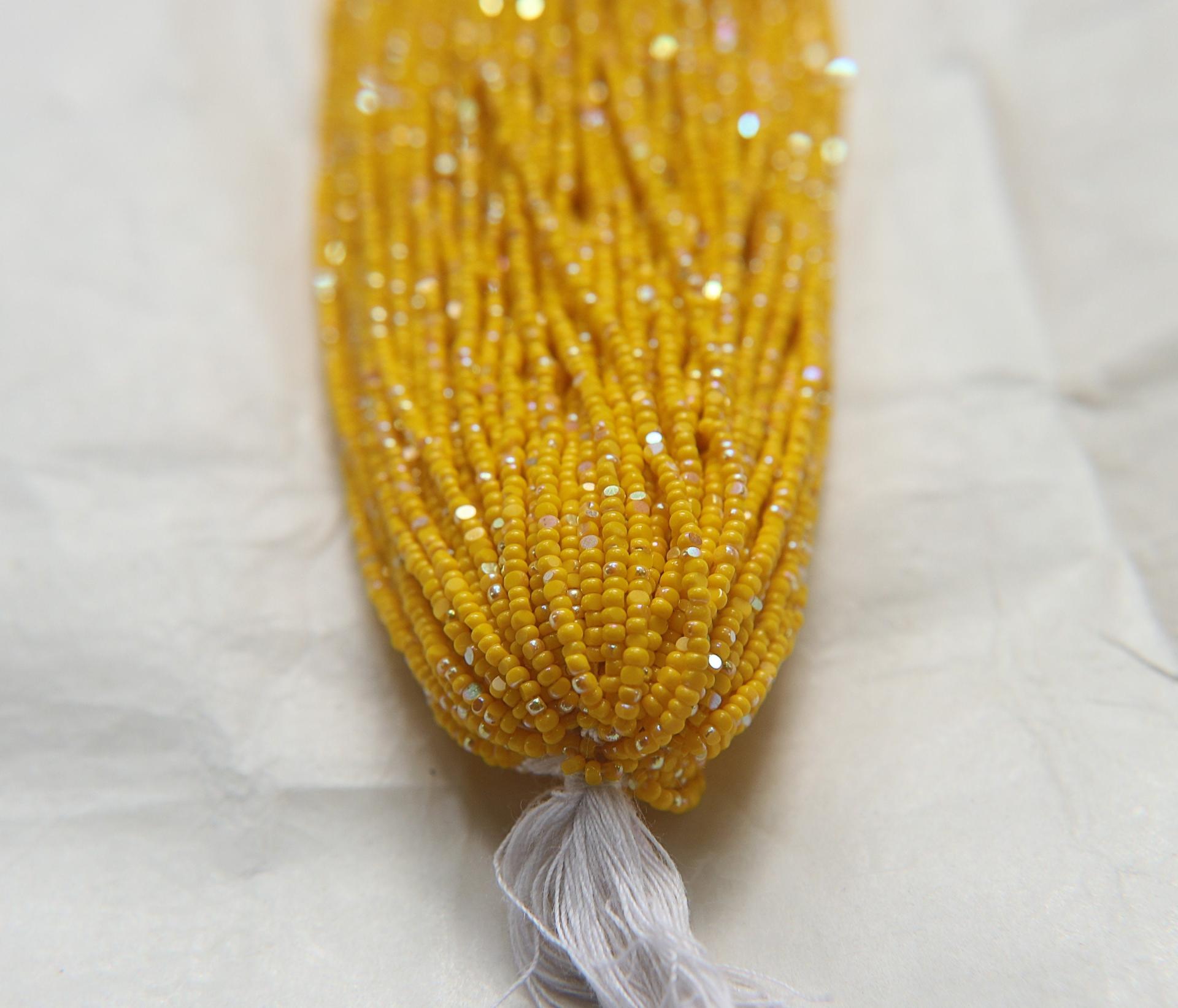 13/0 Hanks Charlotte Cut Beads 83130 Patina Opaque Yellow Aurore Boreale 1/5/25/50/100 Hanks 1.6mm glass beads, jewelry supply, findings