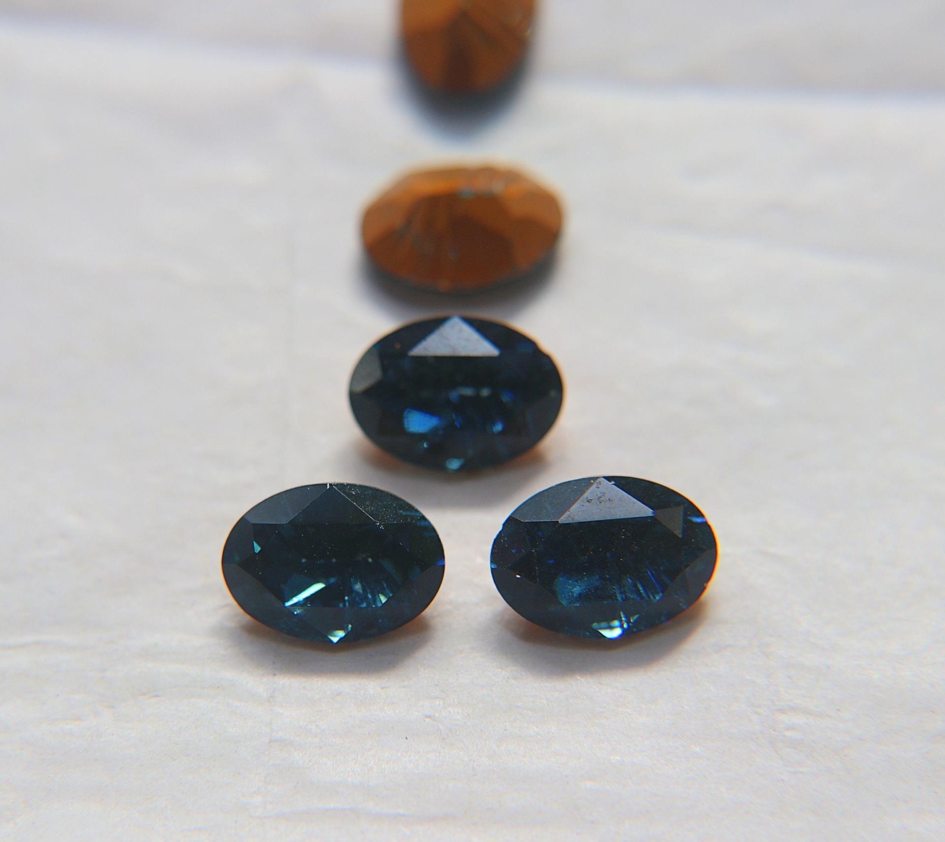 Vintage Swarovski 14x10 mm Crystal Montana (207) Oval Shape Premier Crystal Rhinestones gemstones