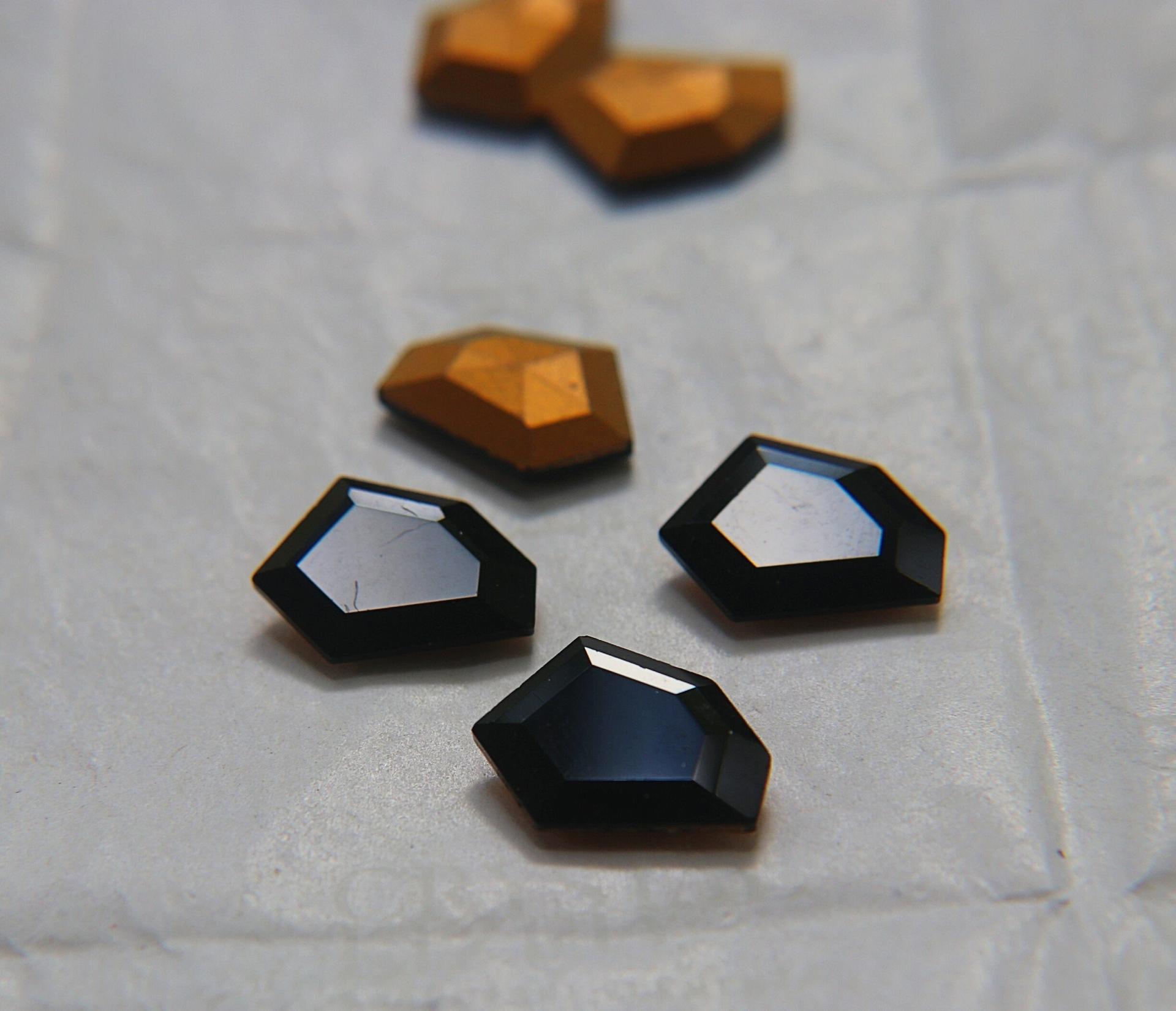 Vintage Swarovski 18 x 13 mm unusual shape Fancy rare stones in JET foiled 2/6/12/36/144 Pieces gemstones, jewlery making, color zirconium
