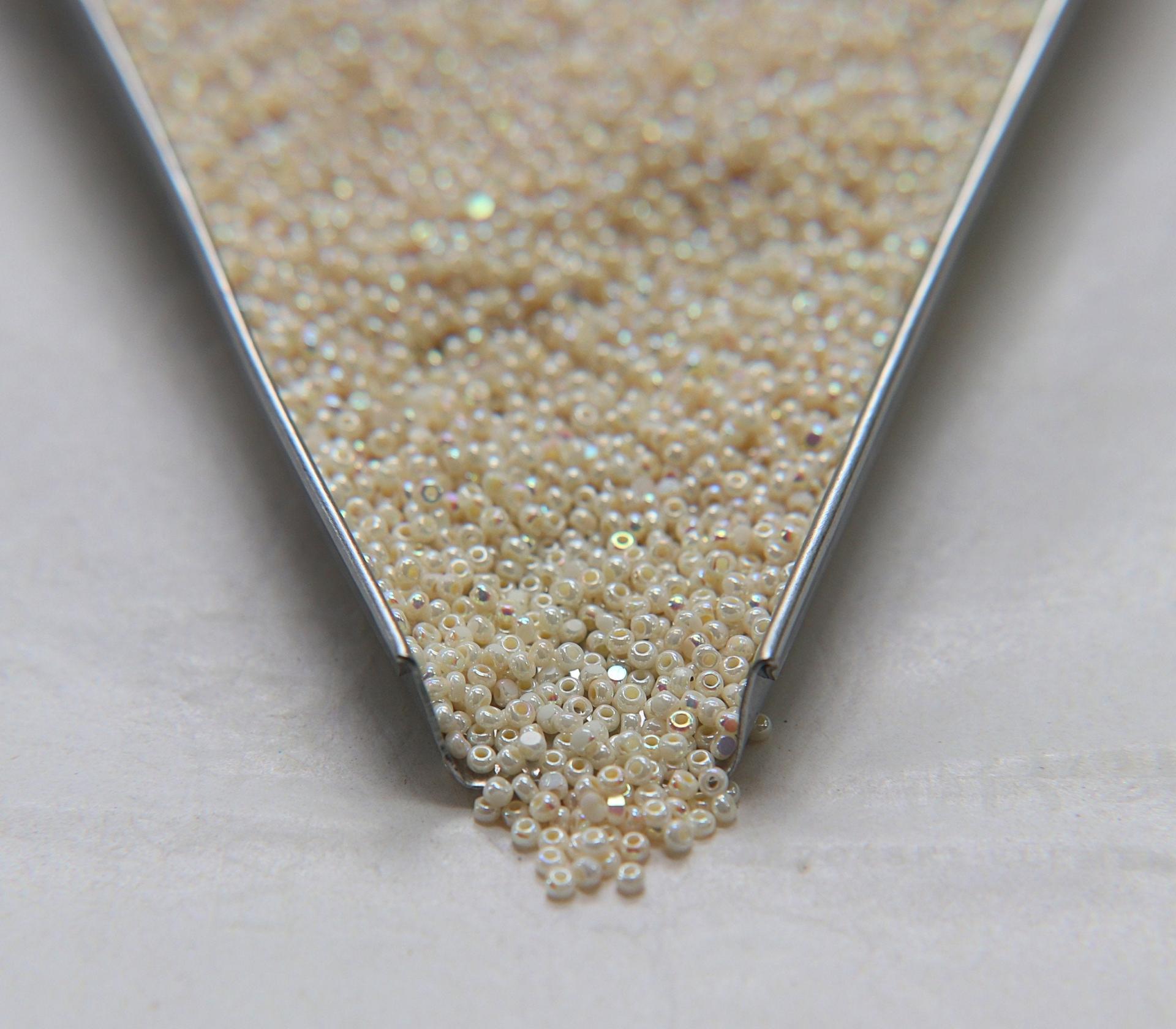 13/0 Charlotte Cut Beads Patina Opaque Ivory Aurore Boreale 5/10/20/50/250/500 Grams native supplies, jewelry making, embroidery materials