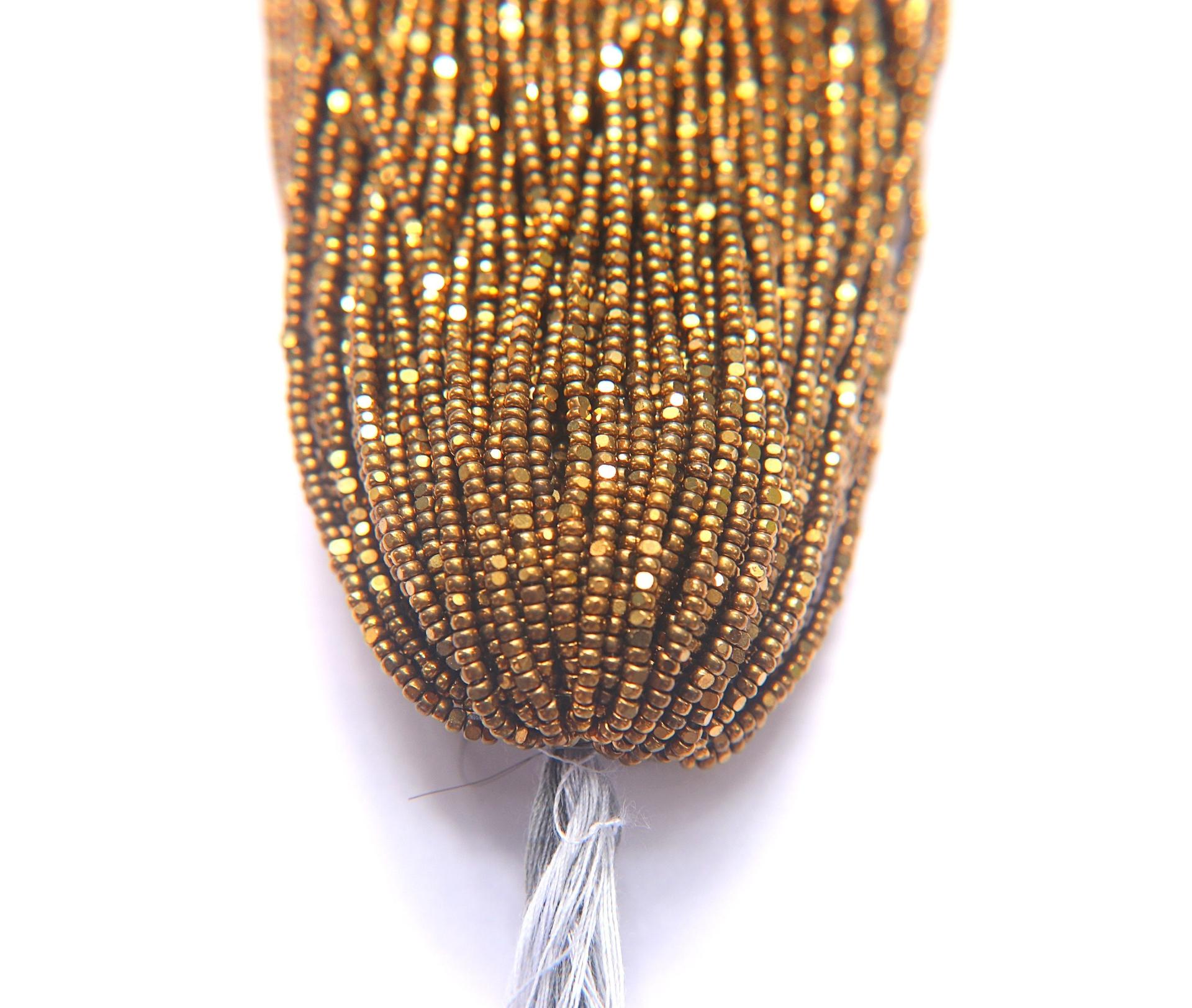 11/0 Hanks Charlotte Cut Beads Dorado 1/5/25/50/100 Hanks 2.0mm glass beads, jewelry supply, findings, craft supply, vintage supply