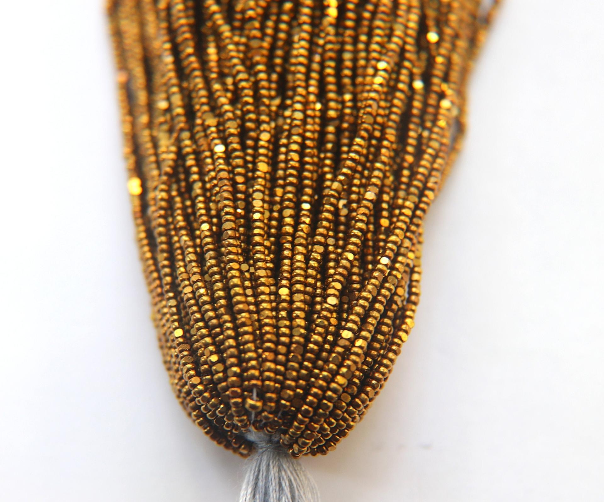 13/0 Hanks Charlotte Cut Beads Dorado Metallic 1/5/25/50/100 Hanks 1.6mm PREMIUM SEED Beads, jewelry supply, vintage beads