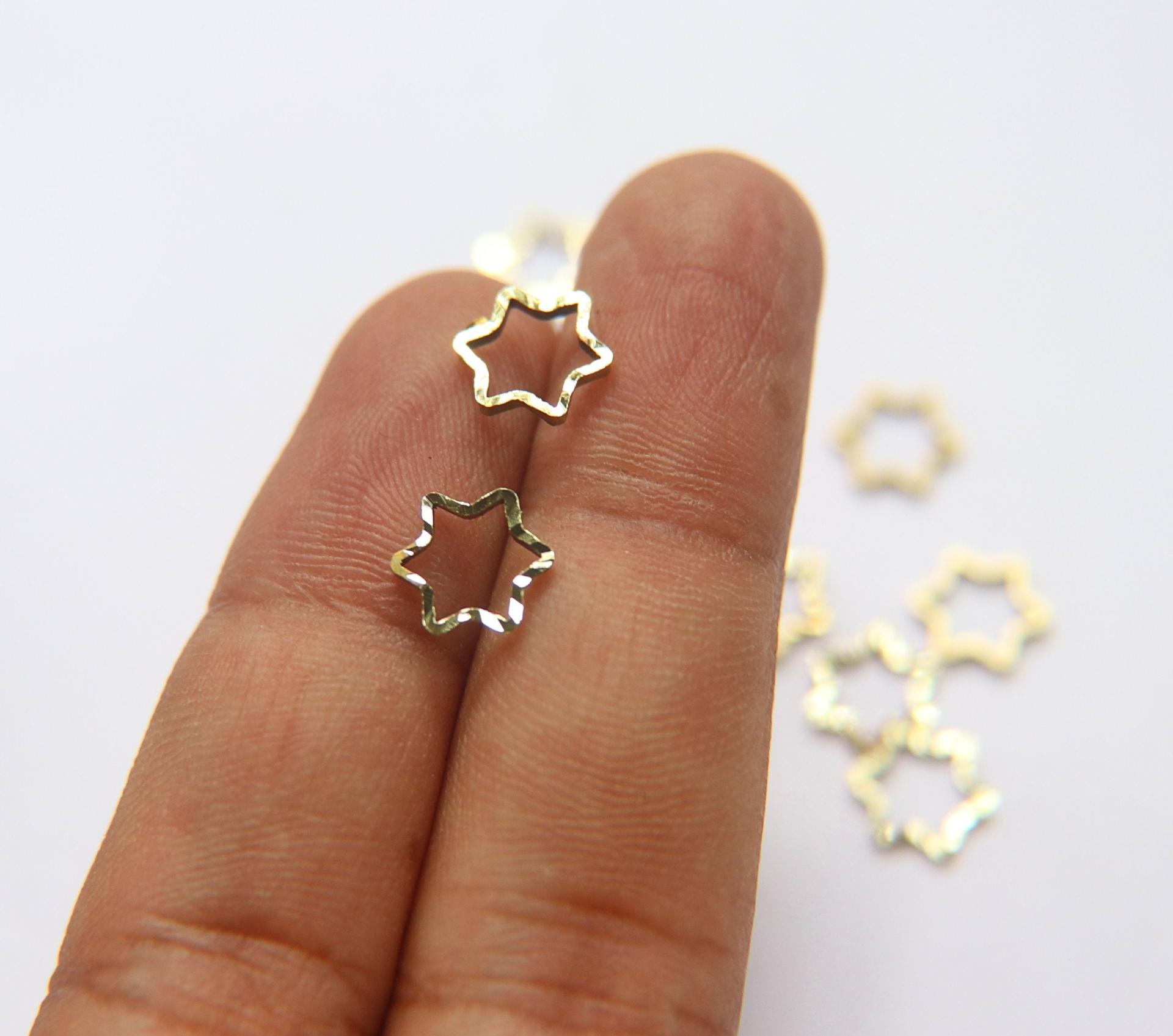 Raw Brass Hollow Star Pendant Charms -Brass Star Shape Wire Frame- Earring Findings- Geometry Stampings -Jewelry Supply 25/75/150/500 Pieces