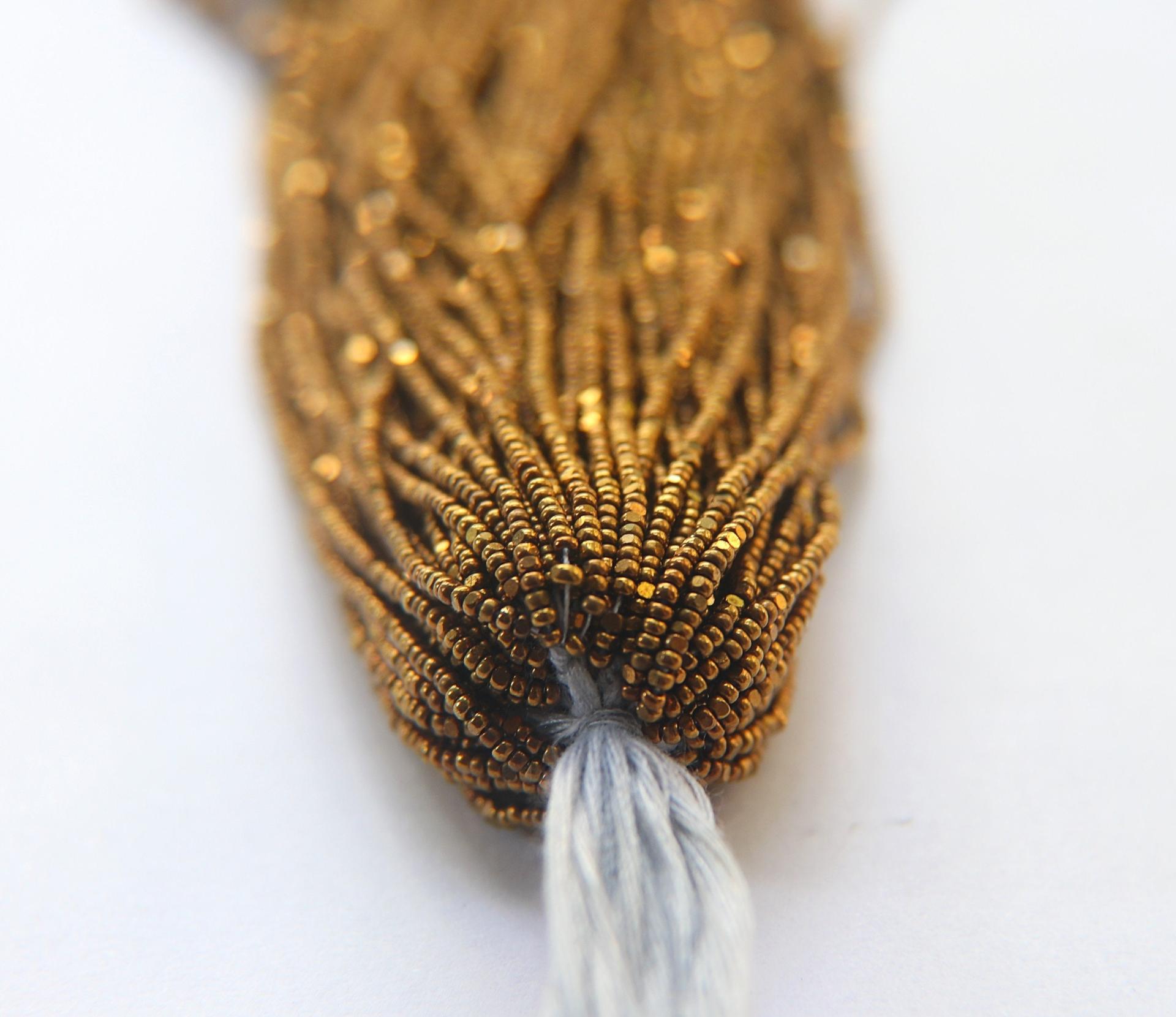 13/0 Hanks Charlotte Cut Beads Dorado Metallic 1/5/25/50/100 Hanks 1.6mm PREMIUM SEED Beads, jewelry supply, vintage beads