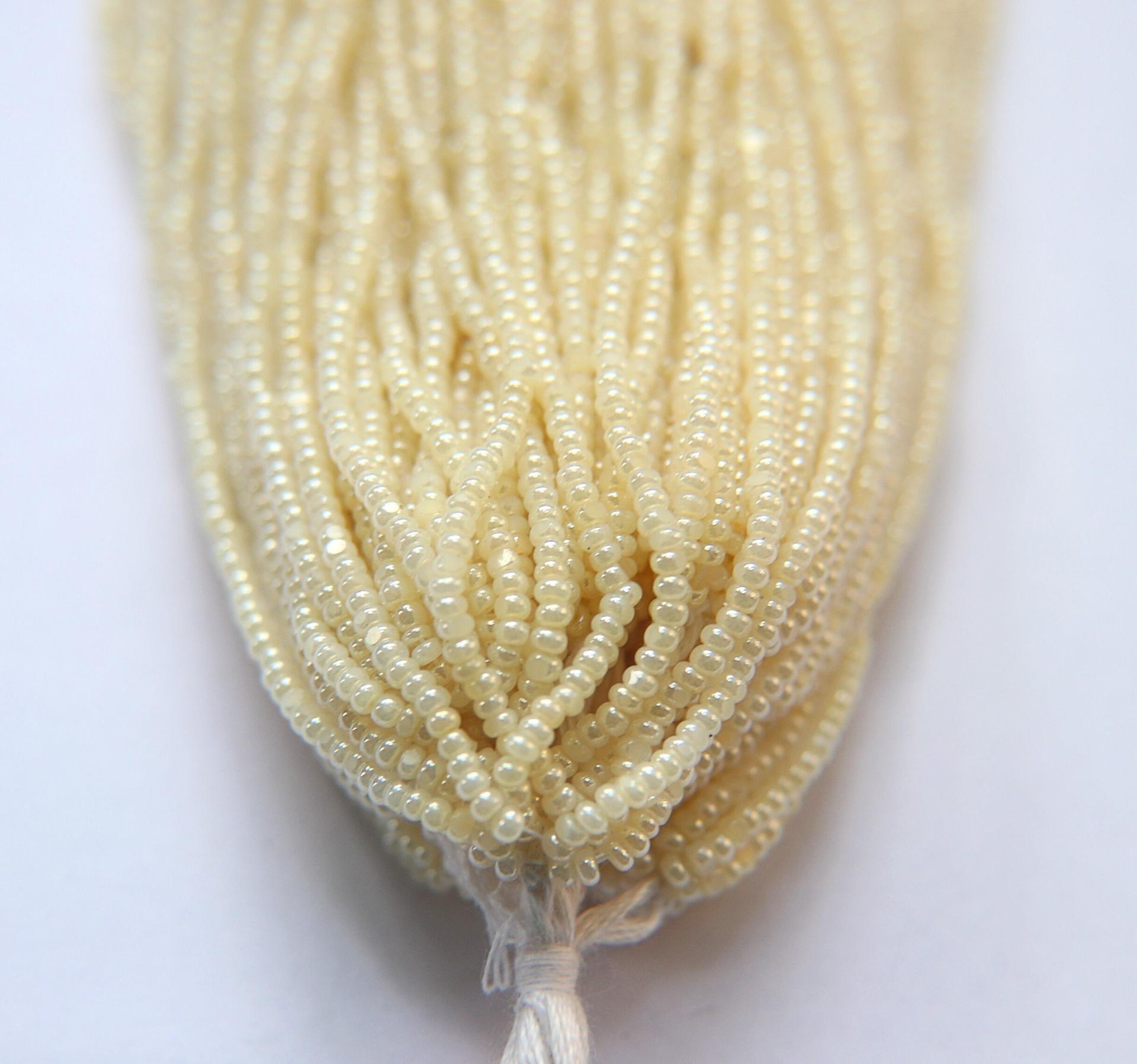11/0 Hanks Charlotte Cut Beads 47113 Shell Cream 1/5/25/50/100 Hanks 2.0mm Pearl faceted craft supplies, embroidery materials, native supply