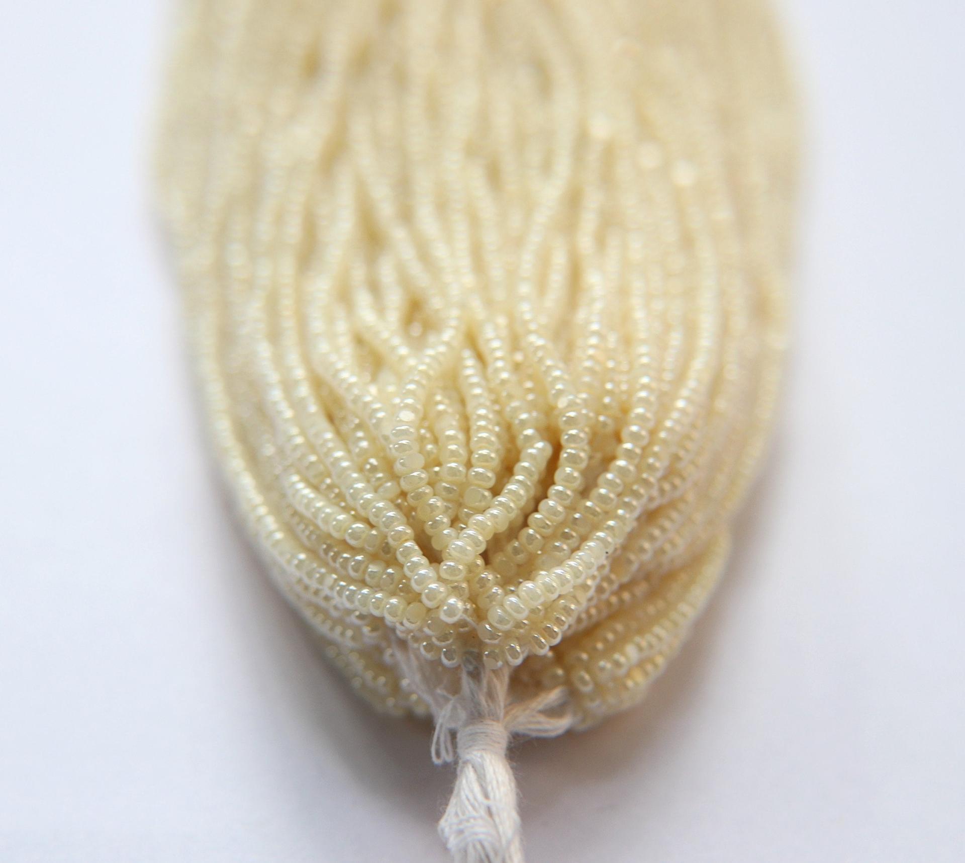 11/0 Hanks Charlotte Cut Beads 47113 Shell Cream 1/5/25/50/100 Hanks 2.0mm Pearl faceted craft supplies, embroidery materials, native supply