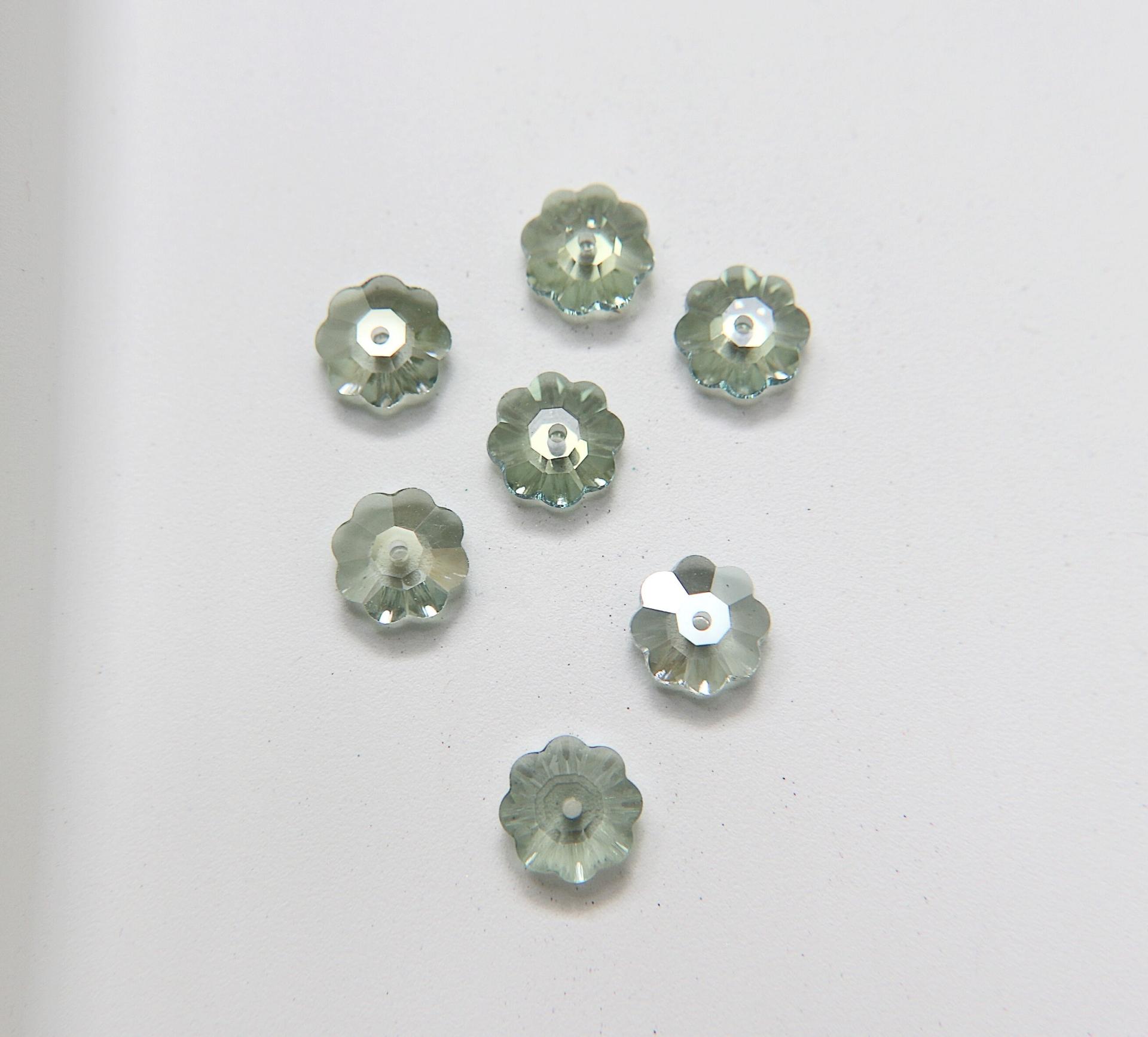 Preciosa Crystal Viridian Loch Flowers (Marguerite Lochrose, Margarita Flower), Flower Beads 2/6/12/36 pieces Vintage findings