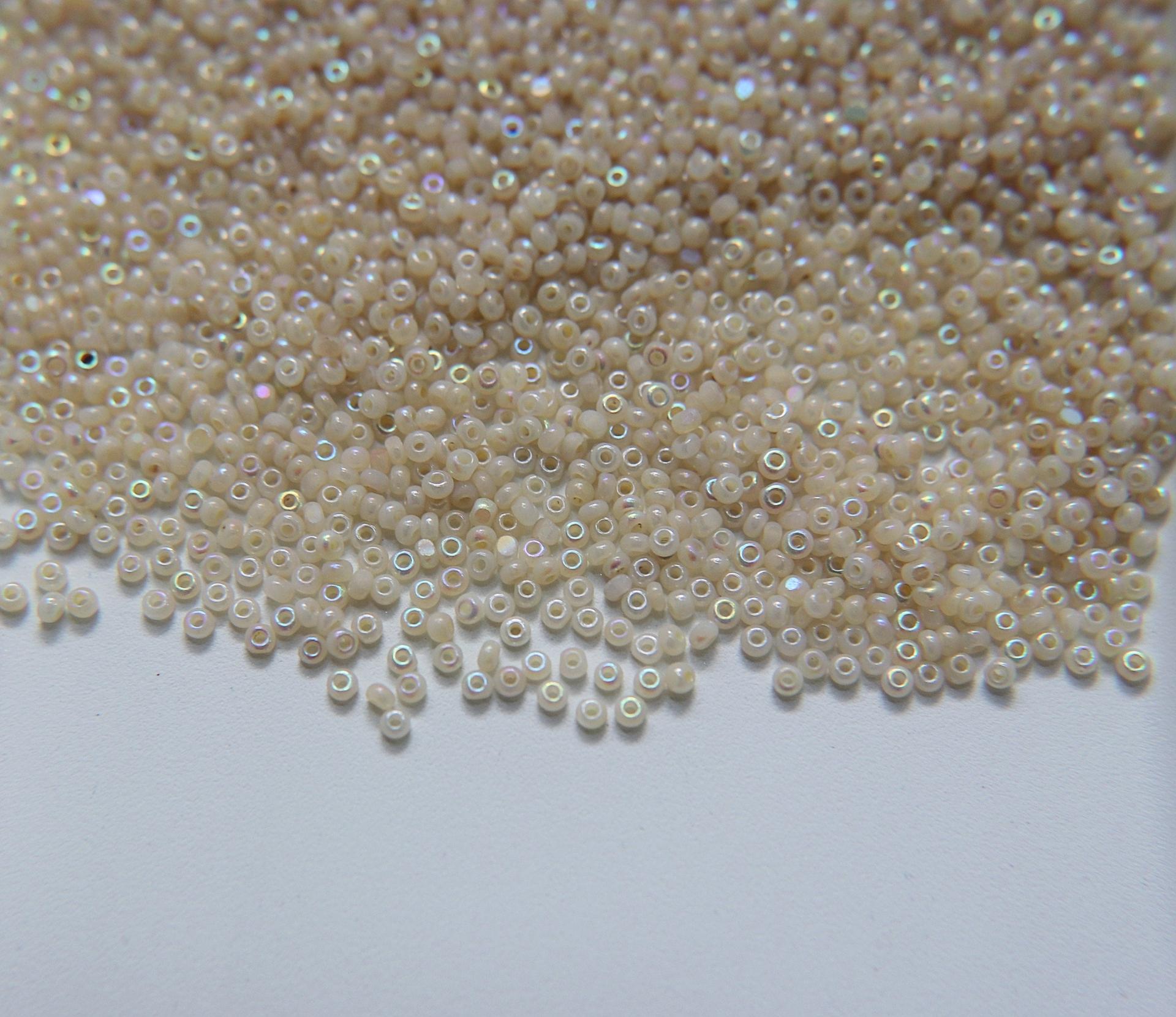 11/0 Charlotte Cut Beads Patina Ceylon Pearl White Aurore Boreale 10/20/50/250/500 Grams PREMIUM MATERIALS