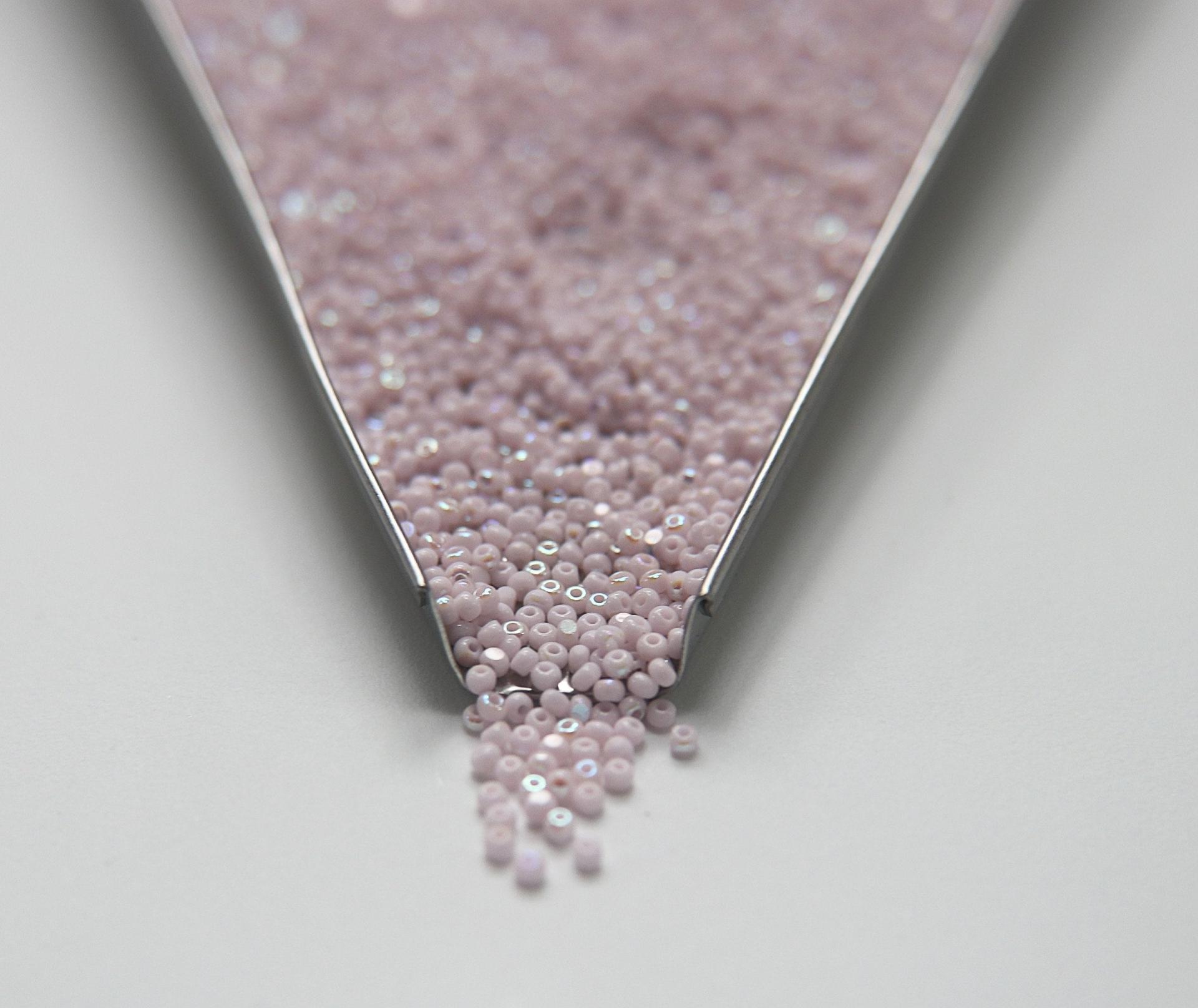 11/0 Charlotte Cut Beads Premium Patina Opaque Petal Pink Aurore Boreale 10/20/50/250/500 Grams PREMIUM MATERIALS