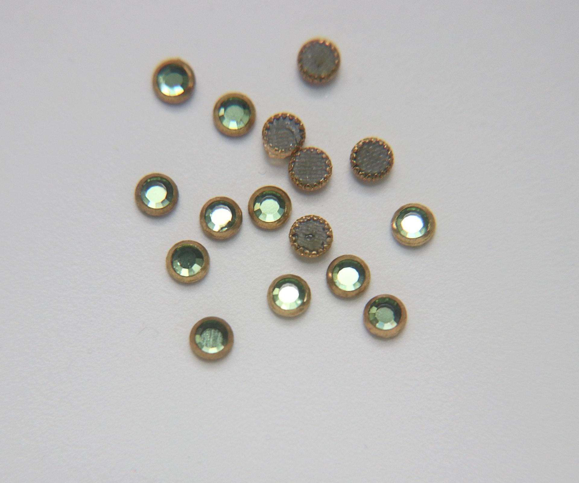 20SS Vintage Swarovski Hotfix Silver/Gold Ringed Rose 2039 Swarovski Roses (4.7mm) Made in Austria 36/72/288/720 Pieces