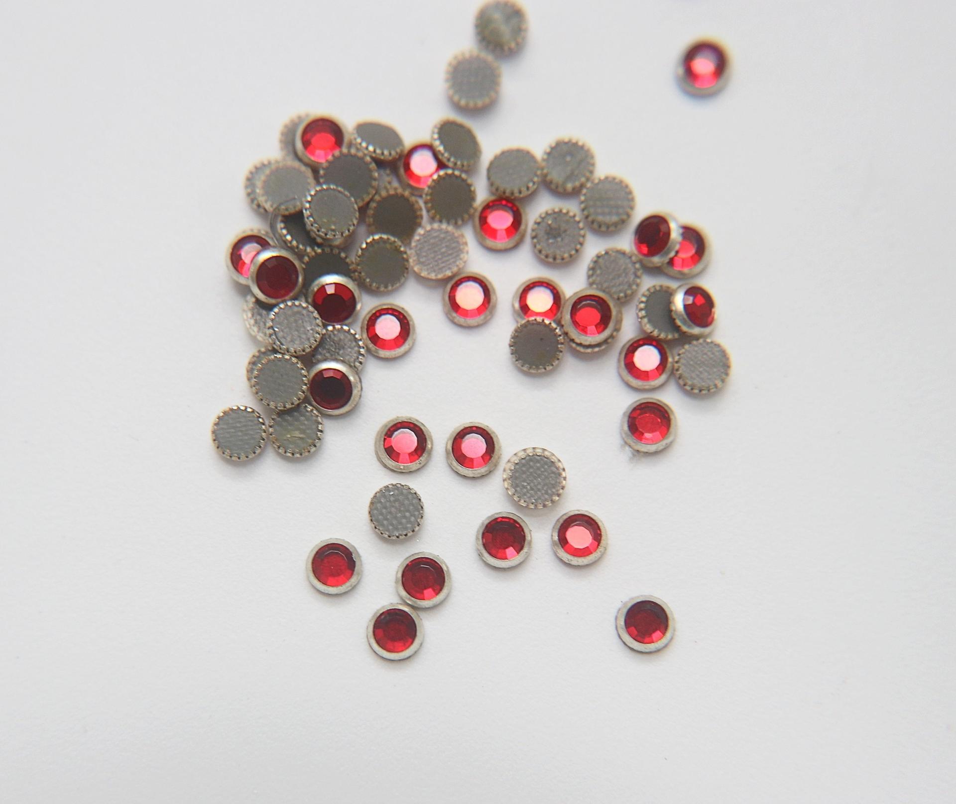 20SS Vintage Swarovski Hotfix Silver/Gold Ringed Rose 2039 Swarovski Roses (4.7mm) Made in Austria 36/72/288/720 Pieces