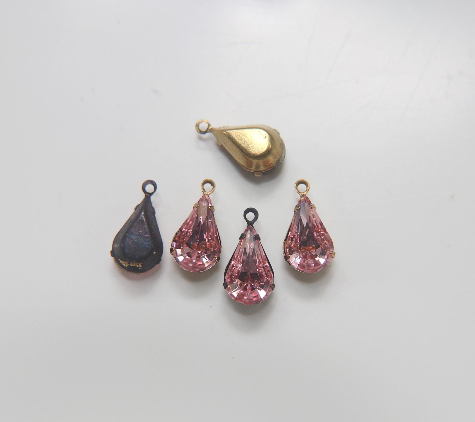 Swarovski 13x8 Fancy pear Stones setting drop dangle (one loop) in 9 colors 2/6/24/72 Pieces jewelry supplies Brass/Vintage Black