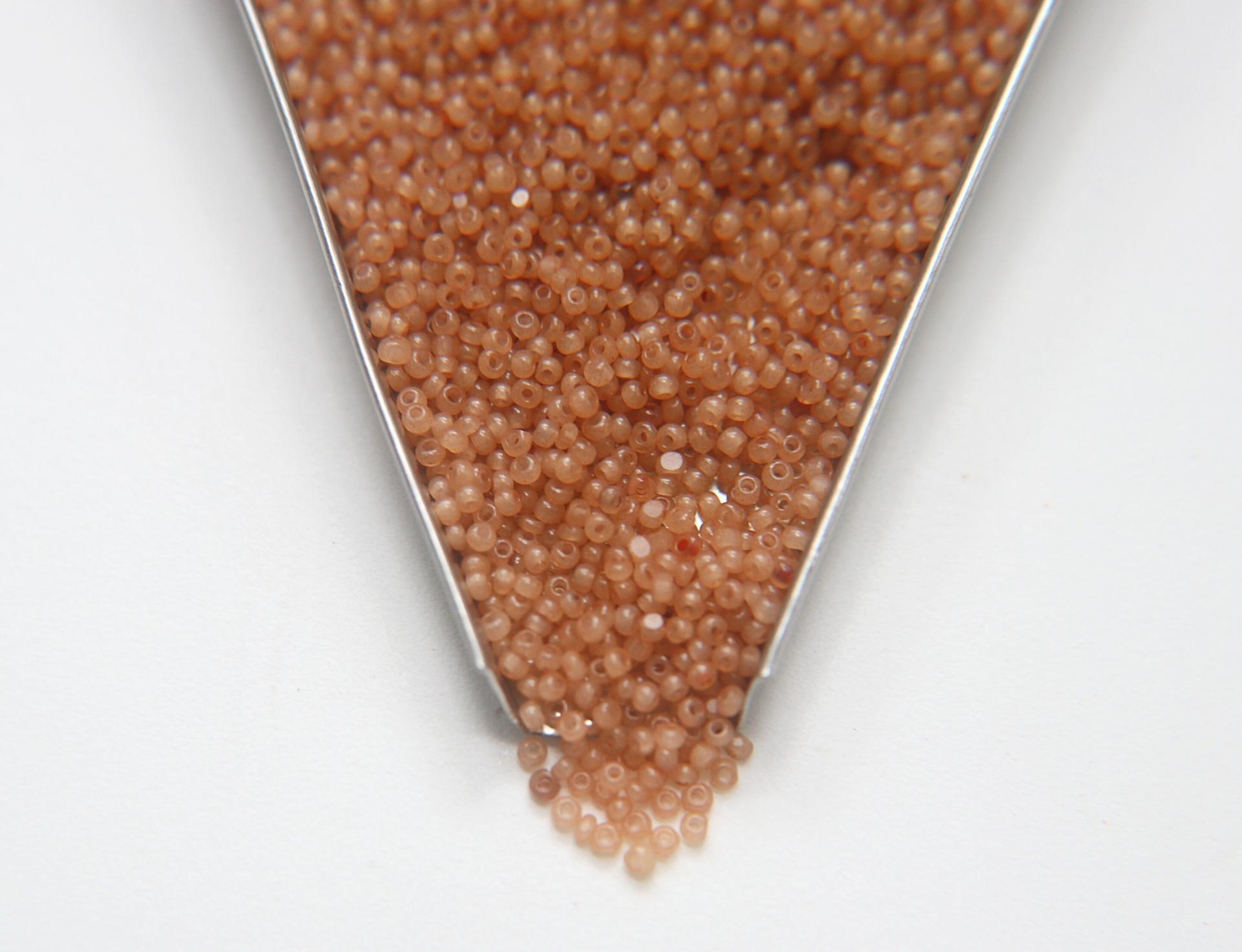 11/0 Charlotte Cut Beads Light Colorado Topaz Opal 10/20/50/250/500 Grams PREMIUM SEED BEADS