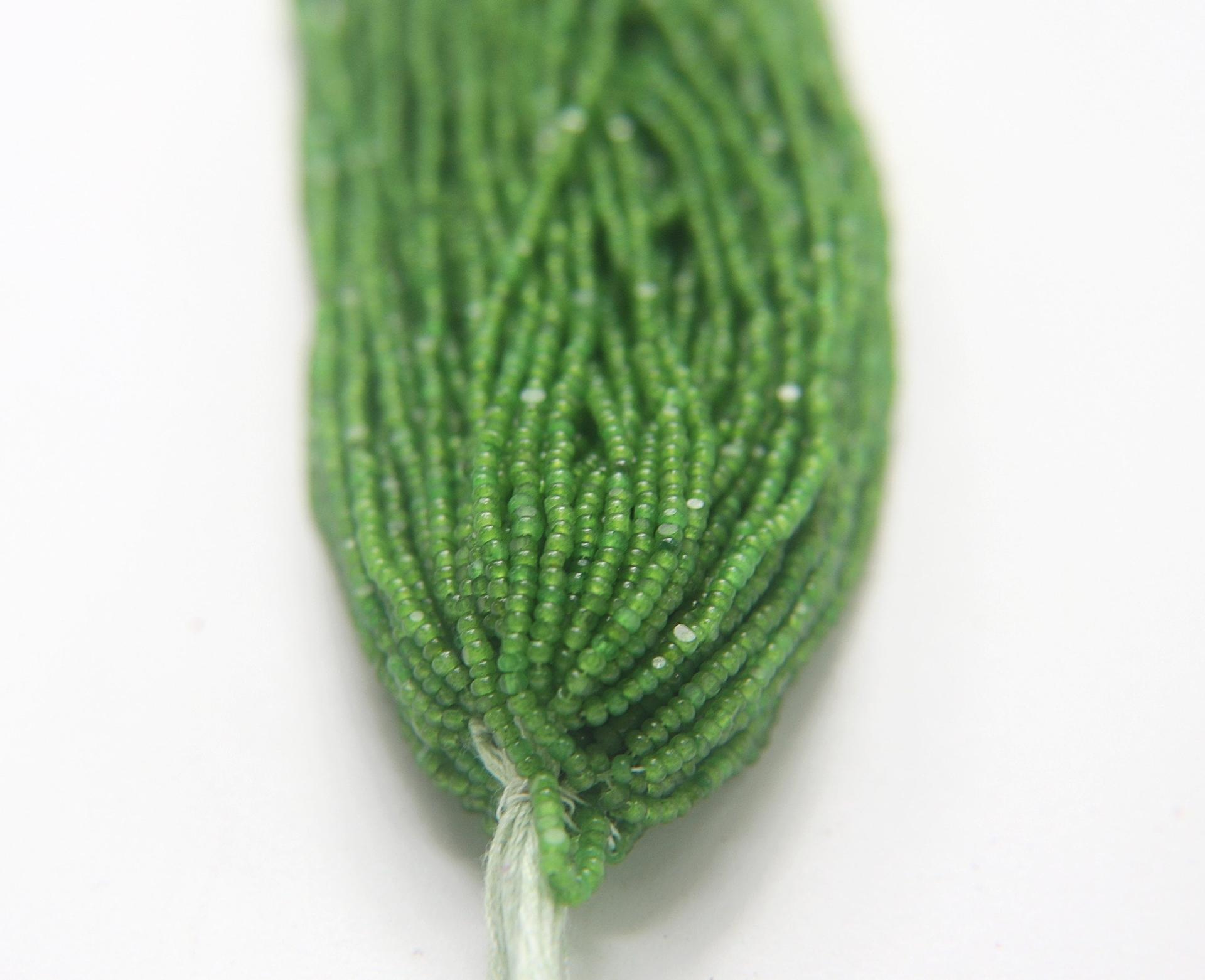 11/0 Hanks Charlotte Cut Beads Fern Green Opal 1/5/25/50/100 Hanks 2.0mm jewellery rare glass beads, jewelry supply, Native supply