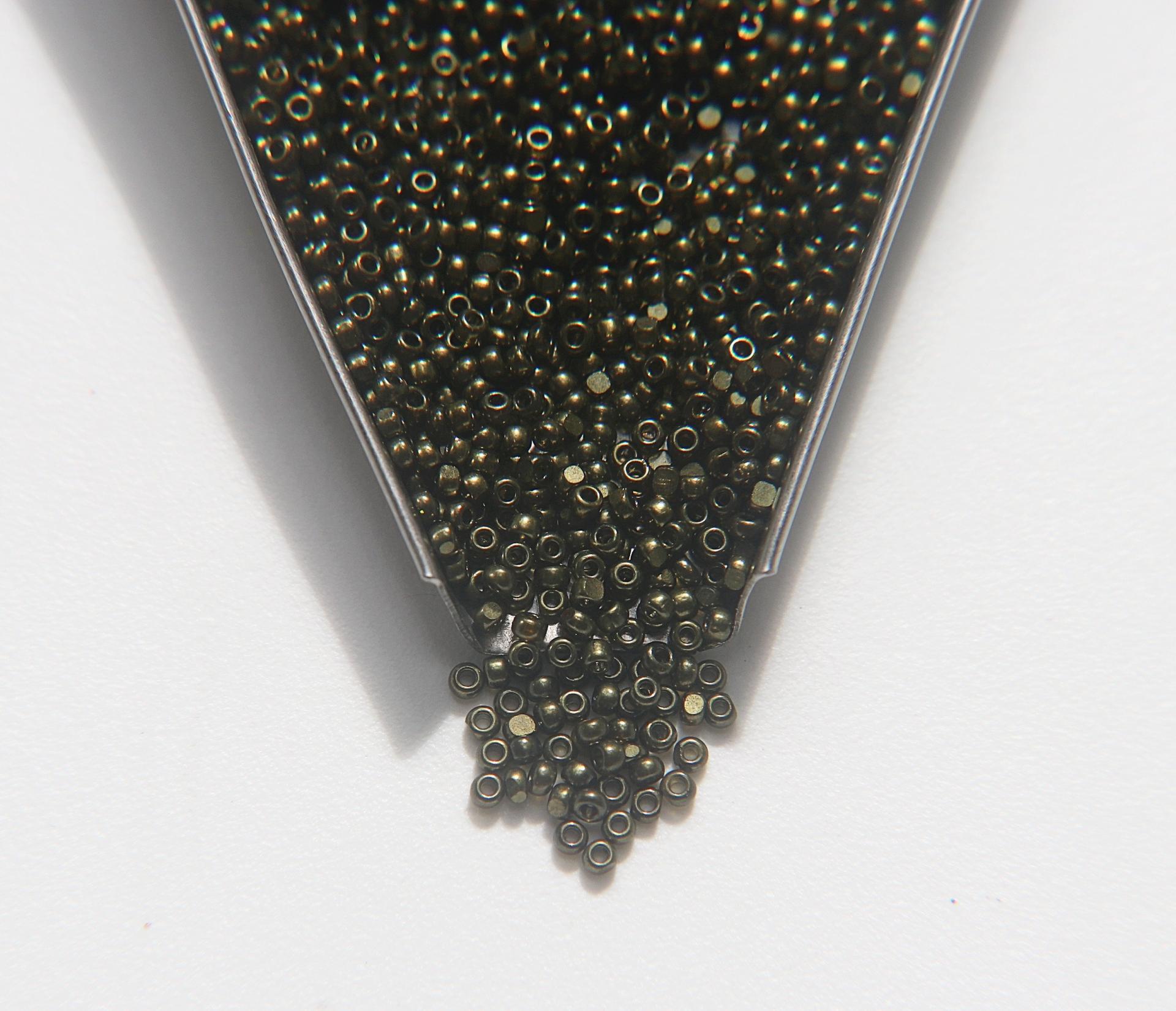 11/0 Charlotte Cut Beads Metallic Khaki 10/20/50/250/500 Grams 2.0mm Premium Seed Beads, Native supply