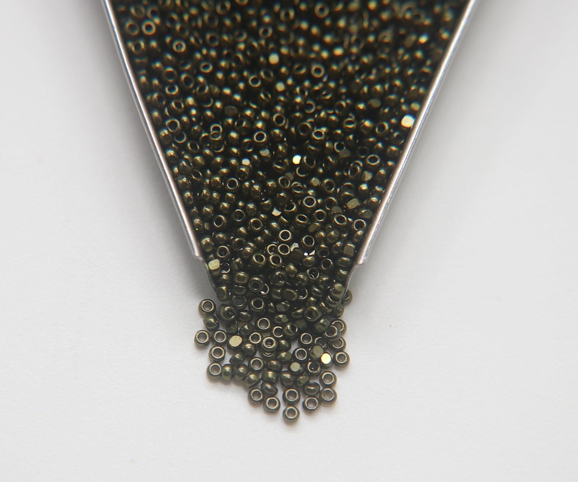 11/0 Charlotte Cut Beads Metallic Khaki 10/20/50/250/500 Grams 2.0mm Premium Seed Beads, Native supply