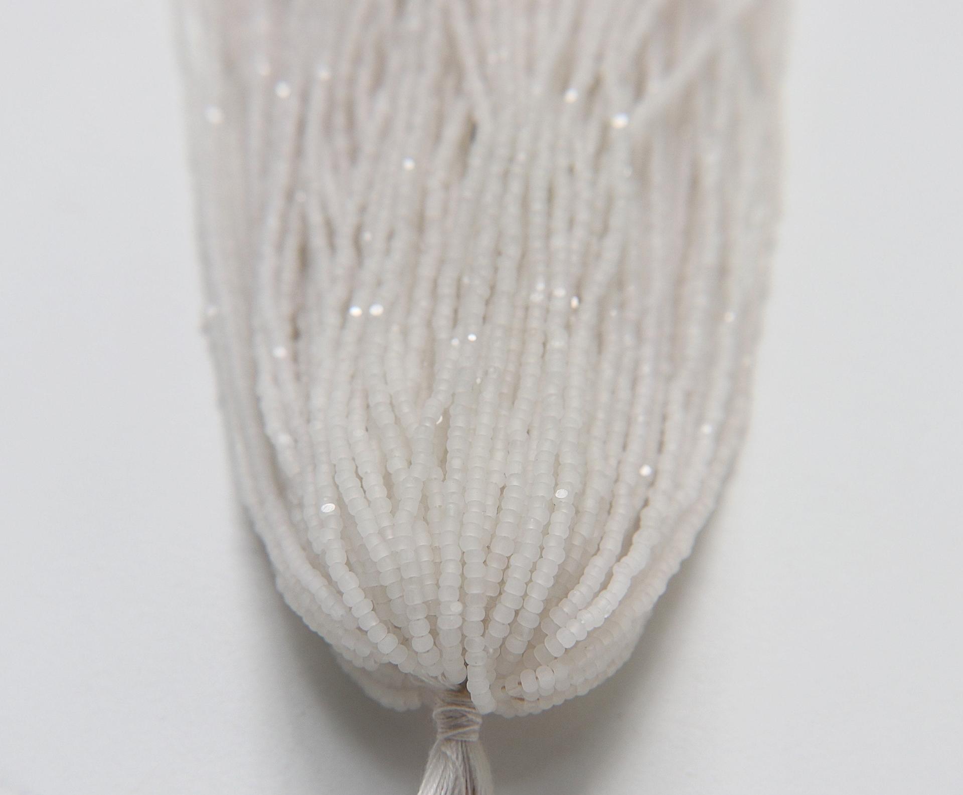 11/0 Hanks Charlotte Cut Beads Matt White Opal 1/5/25/50/100 Hanks 2.0mm glass beads, jewelry supply, findings, craft supply, vintage bead