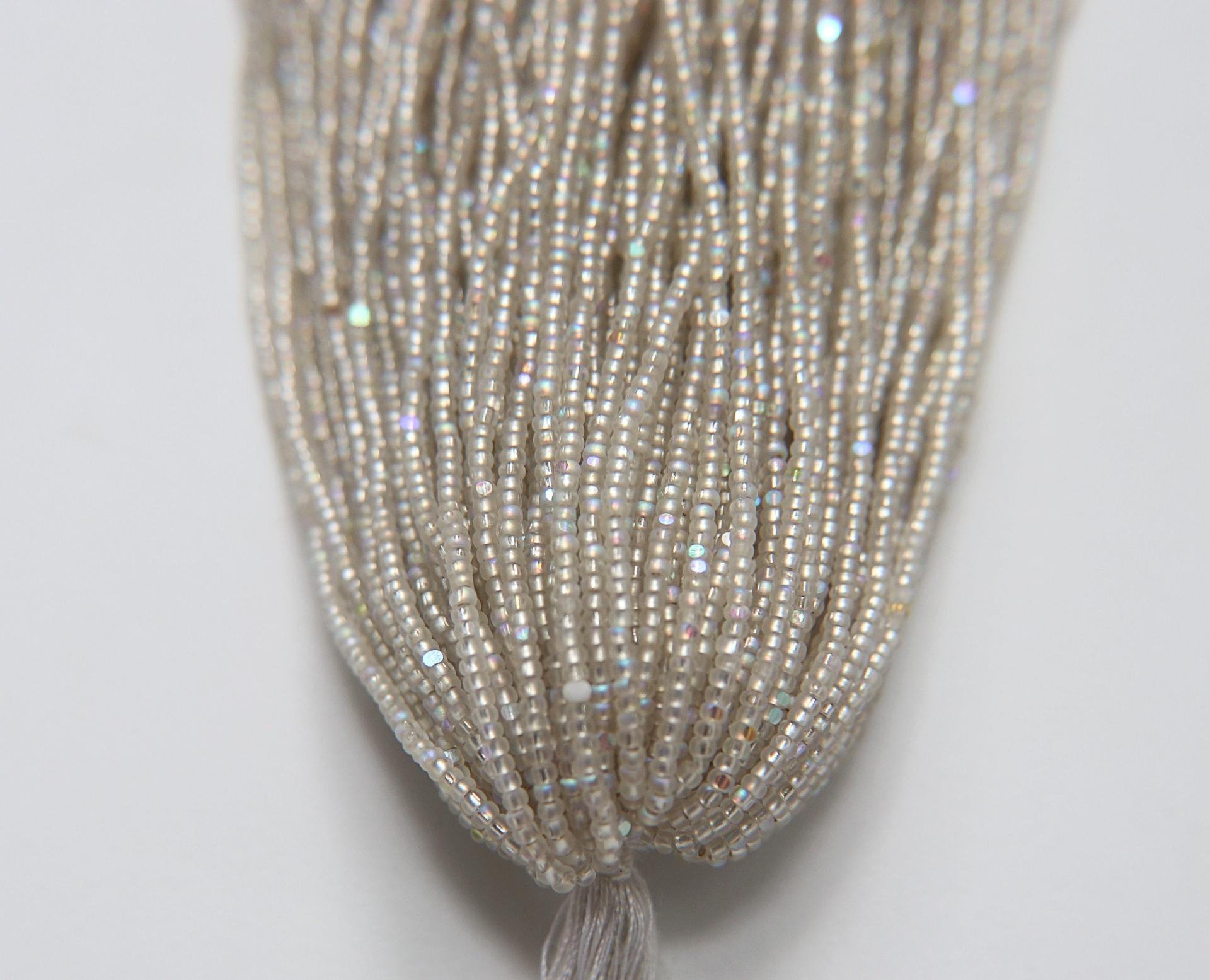 11/0 Hanks Charlotte Cut Beads Patina Matt Matt Crystal Silver Lined Aurore Boreale 1/5/25/50/100 Hanks PREMIUM SEED BEADS, Native Supplies
