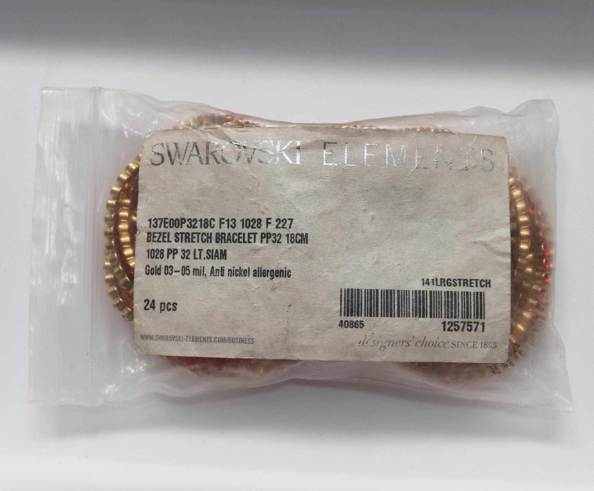 Swarovski Stretch Bezel Chain Bracelet Light Siam / Siam 137E00P3218C F13 Gold 03-05 mil Swarovski Stretch Bezel jewelry, hand cuffs