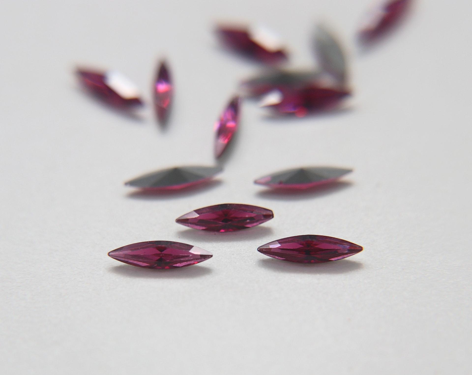 11x3mm Swarovski Fuchsia Marquise New Vintage Pointy Back Navette 4200 crystals Jewery making stones gemstones