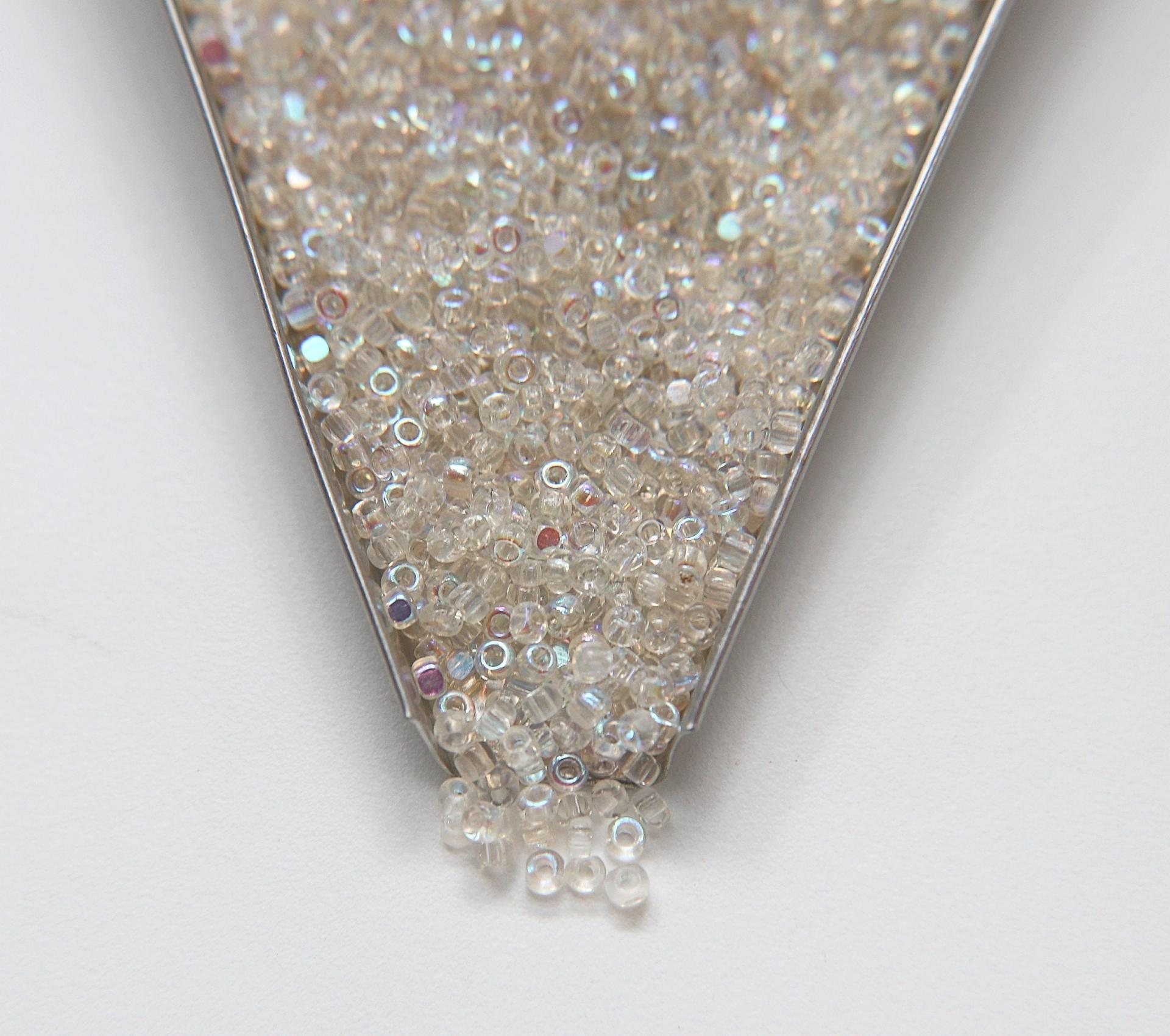 8/0 Charlotte Cut Beads Patina Crystal Aurore Boreale 10/20/50/250/500 Grams PREMIUM SEED Beads, jewelry supply, vintage findings