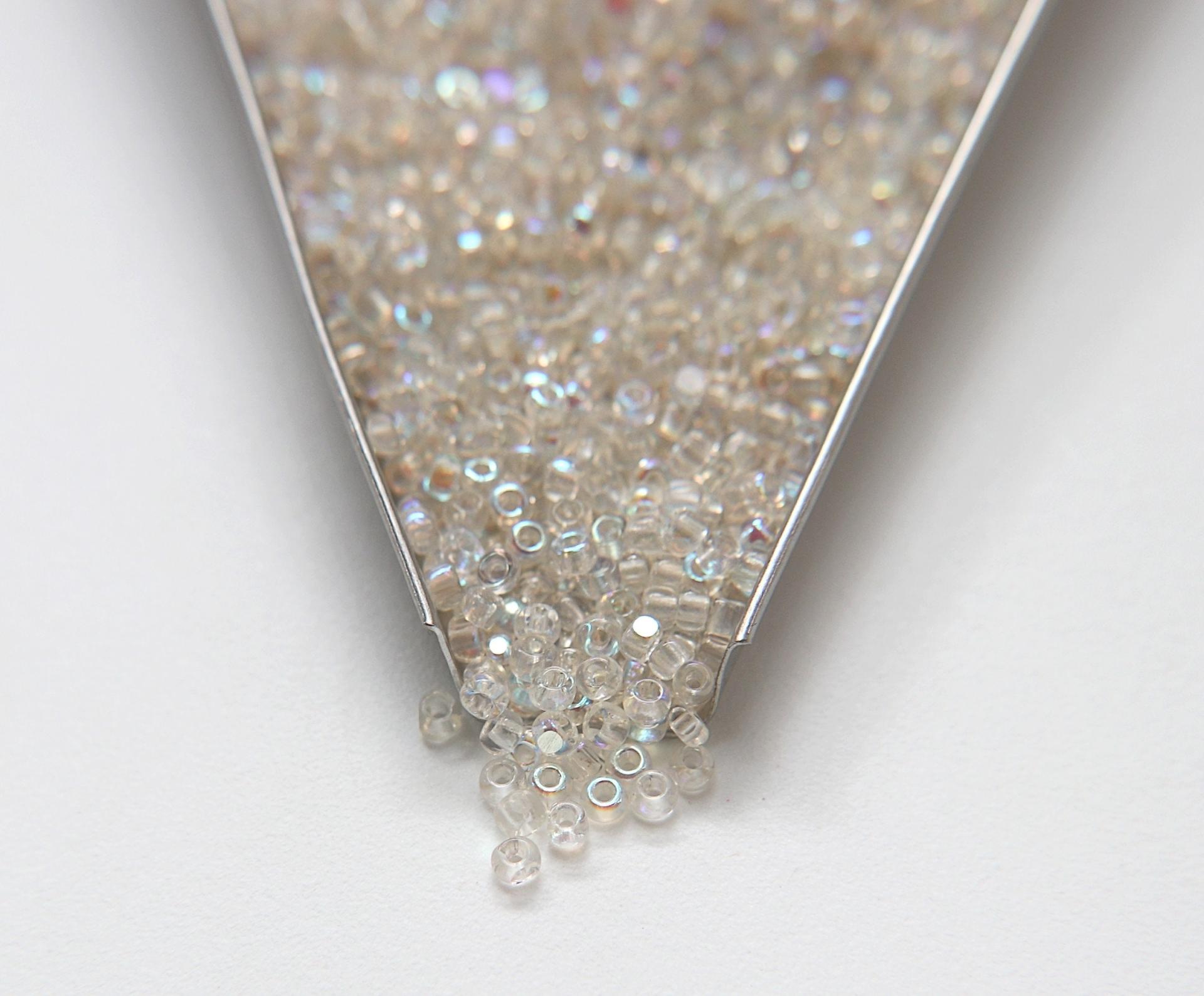 8/0 Charlotte Cut Beads Patina Crystal Aurore Boreale 10/20/50/250/500 Grams PREMIUM SEED Beads, jewelry supply, vintage findings