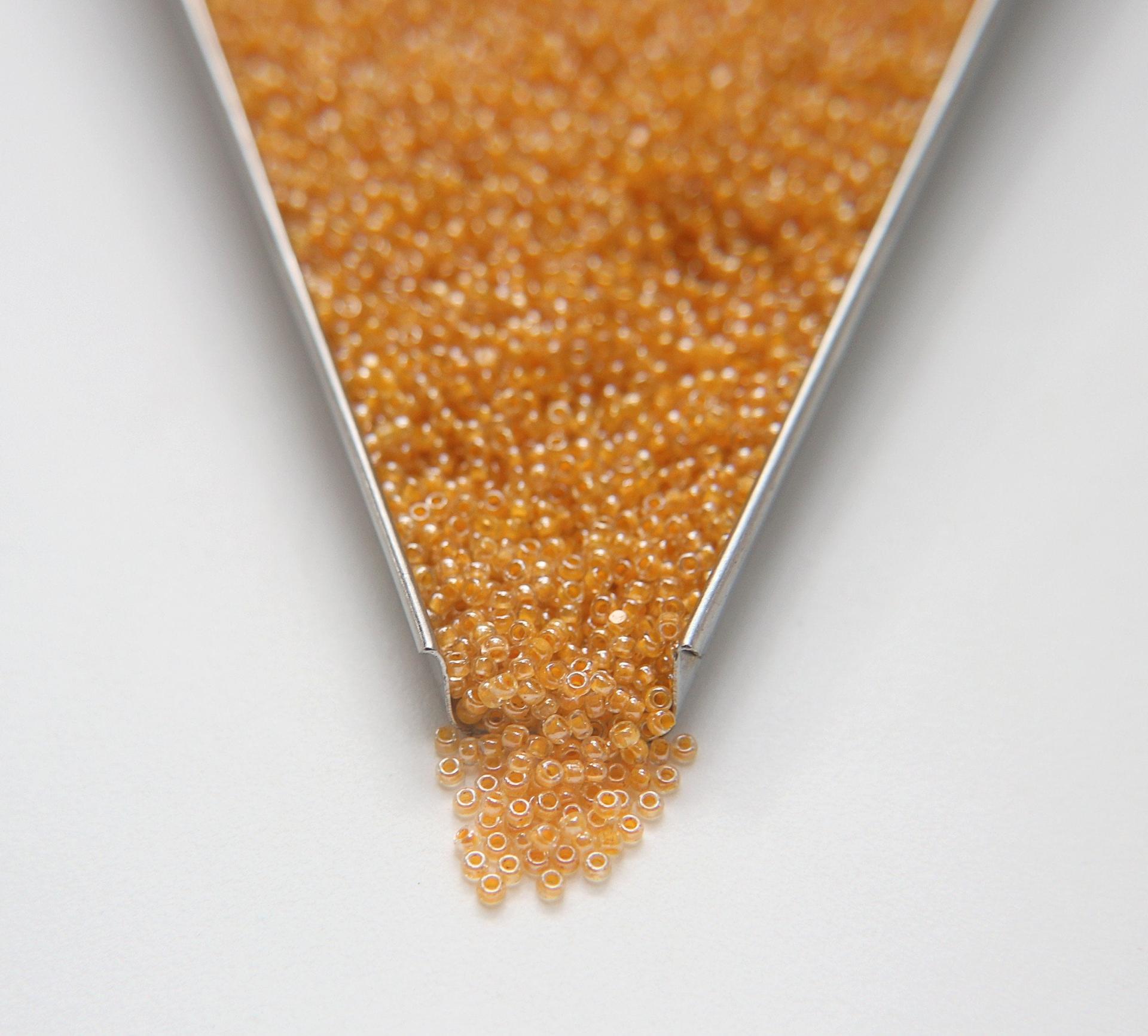 11/0 Charlotte true Cut Beads Crystal Luster Neon Linings Premium Seed Beads Rare Beads jewelry making craft Native Supply