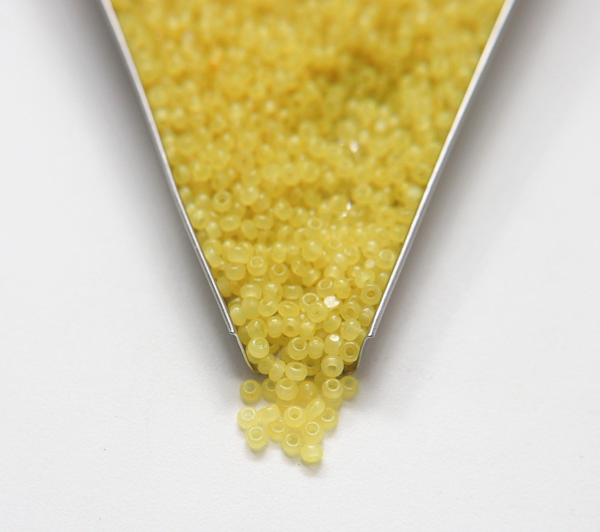 8/0 Truecut Beads Yellow Opal glass beads jewelry supply vintage findings craft supply rare materials
