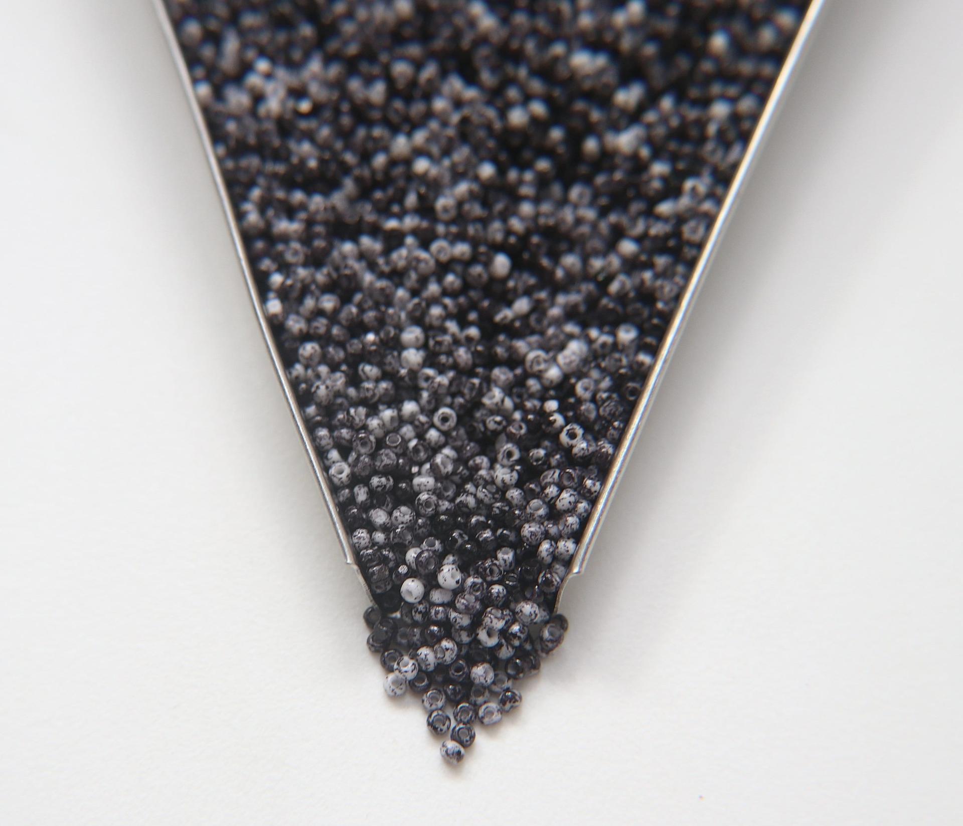 11/0 Charlotte Cut Beads Mosaic effects PREMIUM MATERIALS native supply ornaments making embroidery