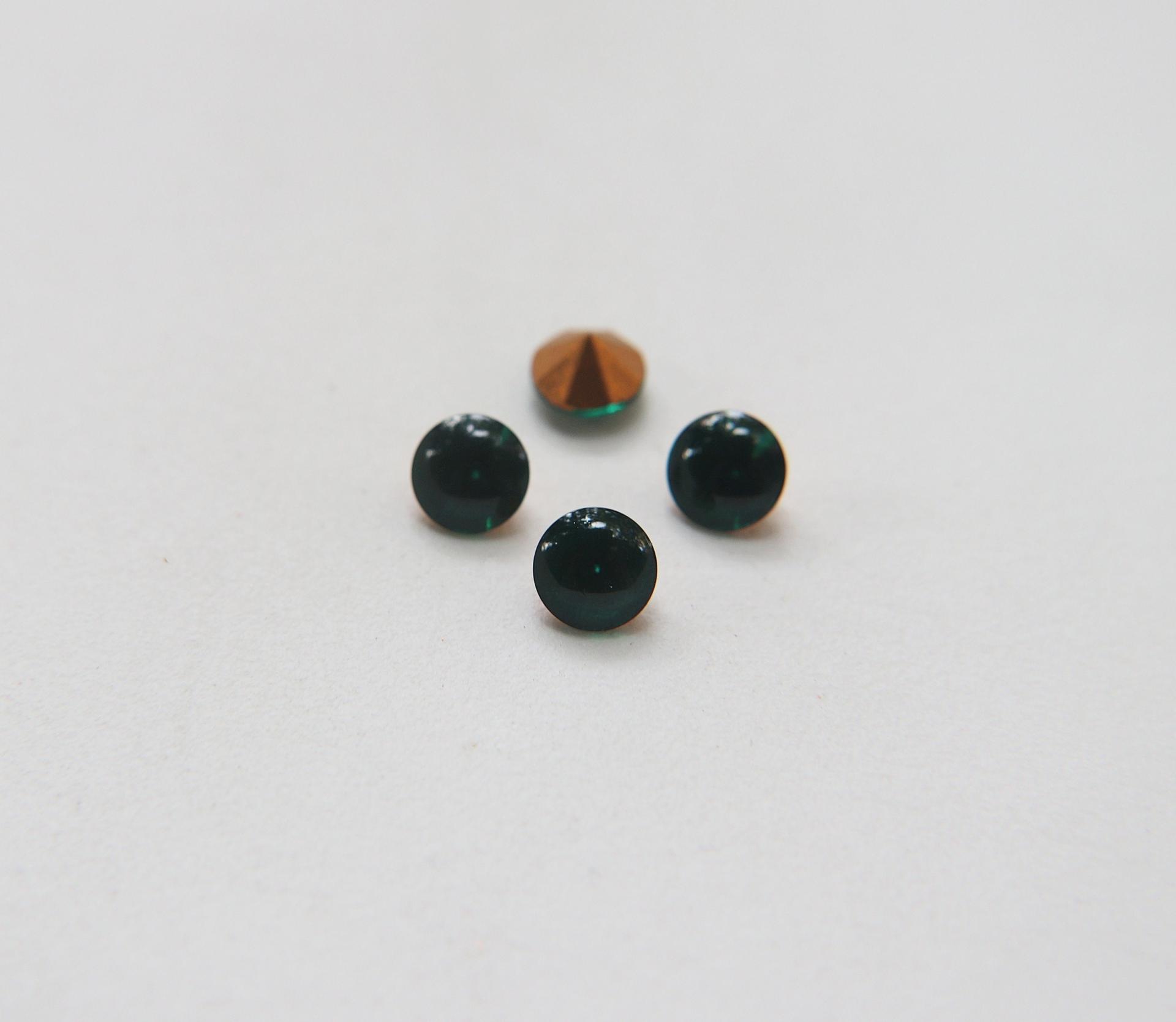 Vintage Swarovski 28ss Cabochon Chaton stones Round stones jewelry making vintage findings