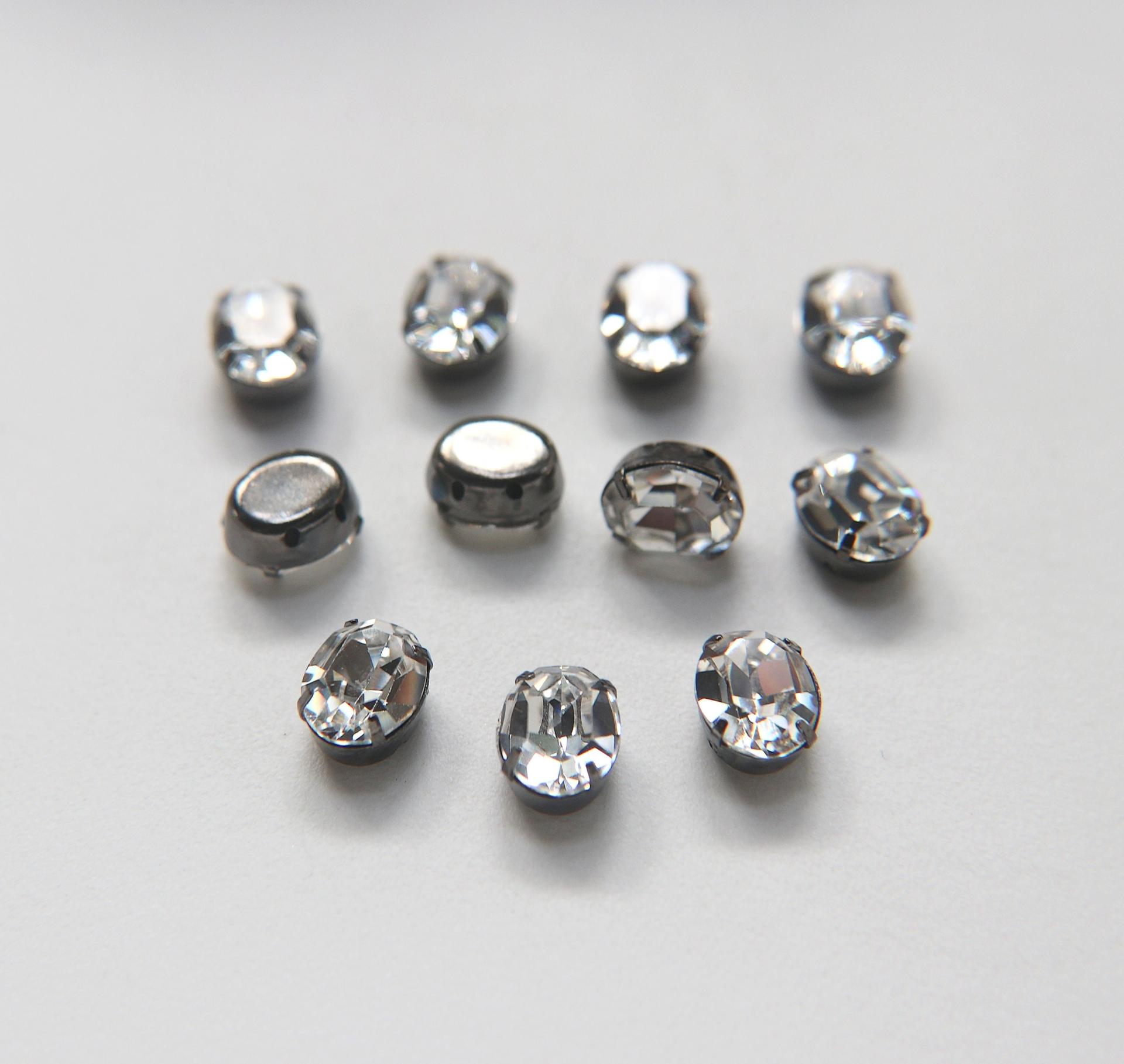 Swarovski 10X8 MM Oval crystal in Vintage black Prong Settings BRASS SETTINGS strass embellishments vintage rare