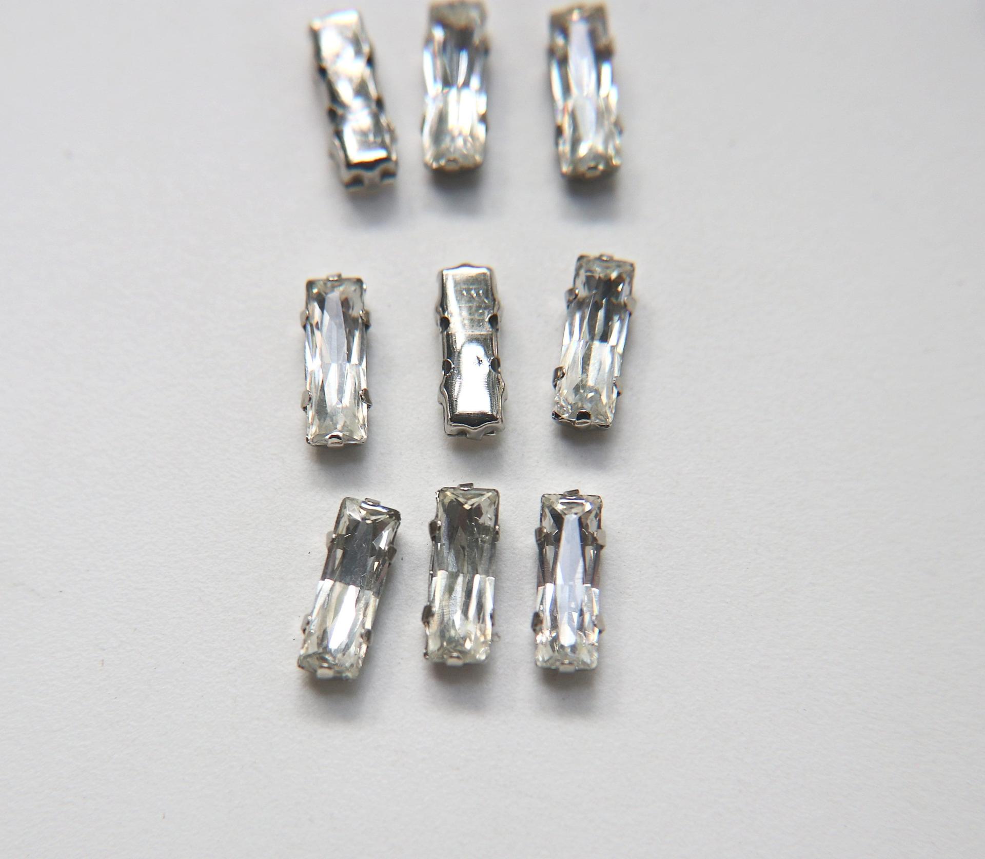 Swarovski 15x5 Baguette Clips Sewon 4 hole in Crystal Silver Settings (4 pieces) embroidery materials craft vintage