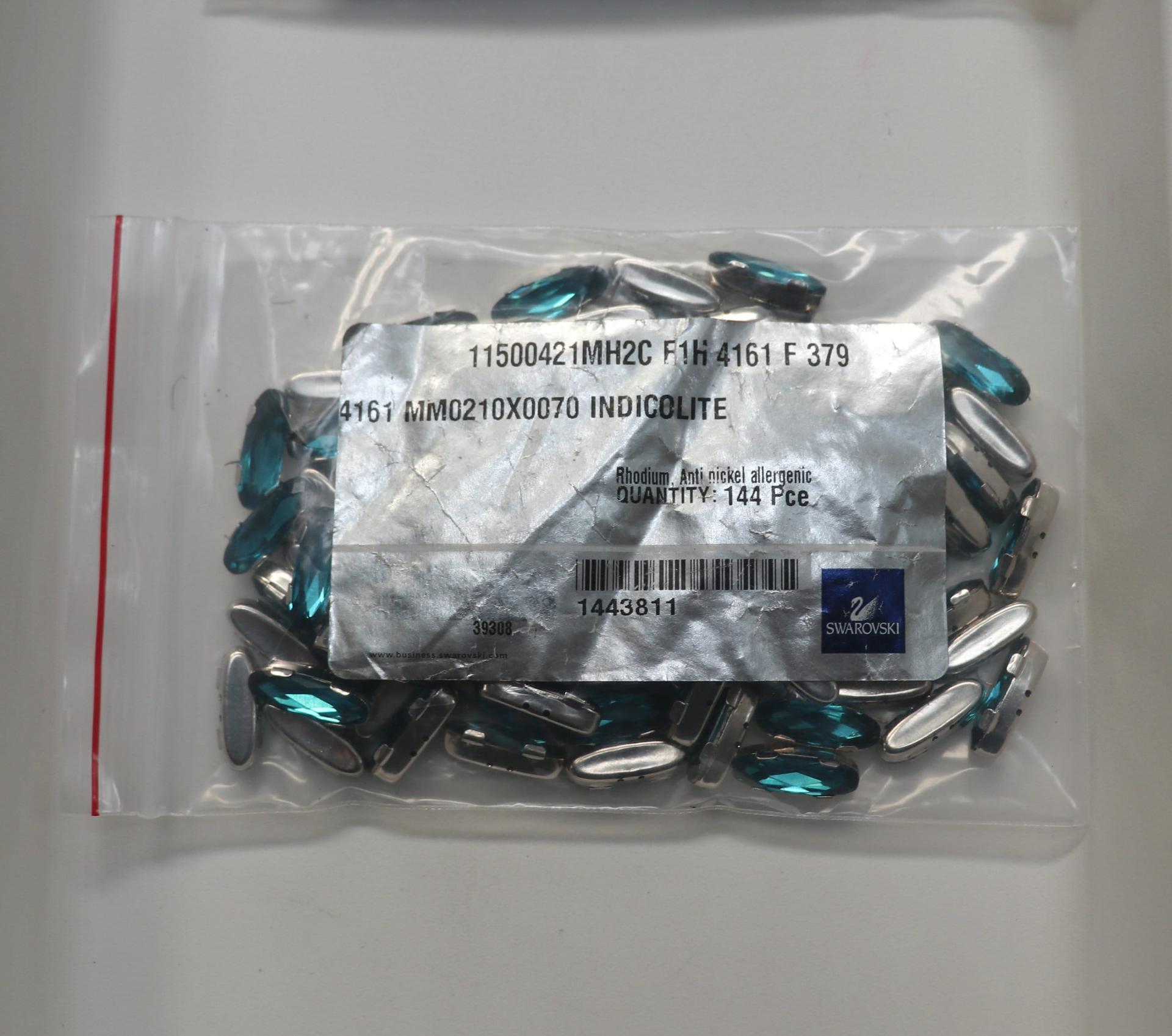 Swarovski 21x7 Elongated Baguette Clips Sewon 4 hole in Indicolite Rhodium plated Settings (2 pieces) embroidery materials craft vintage