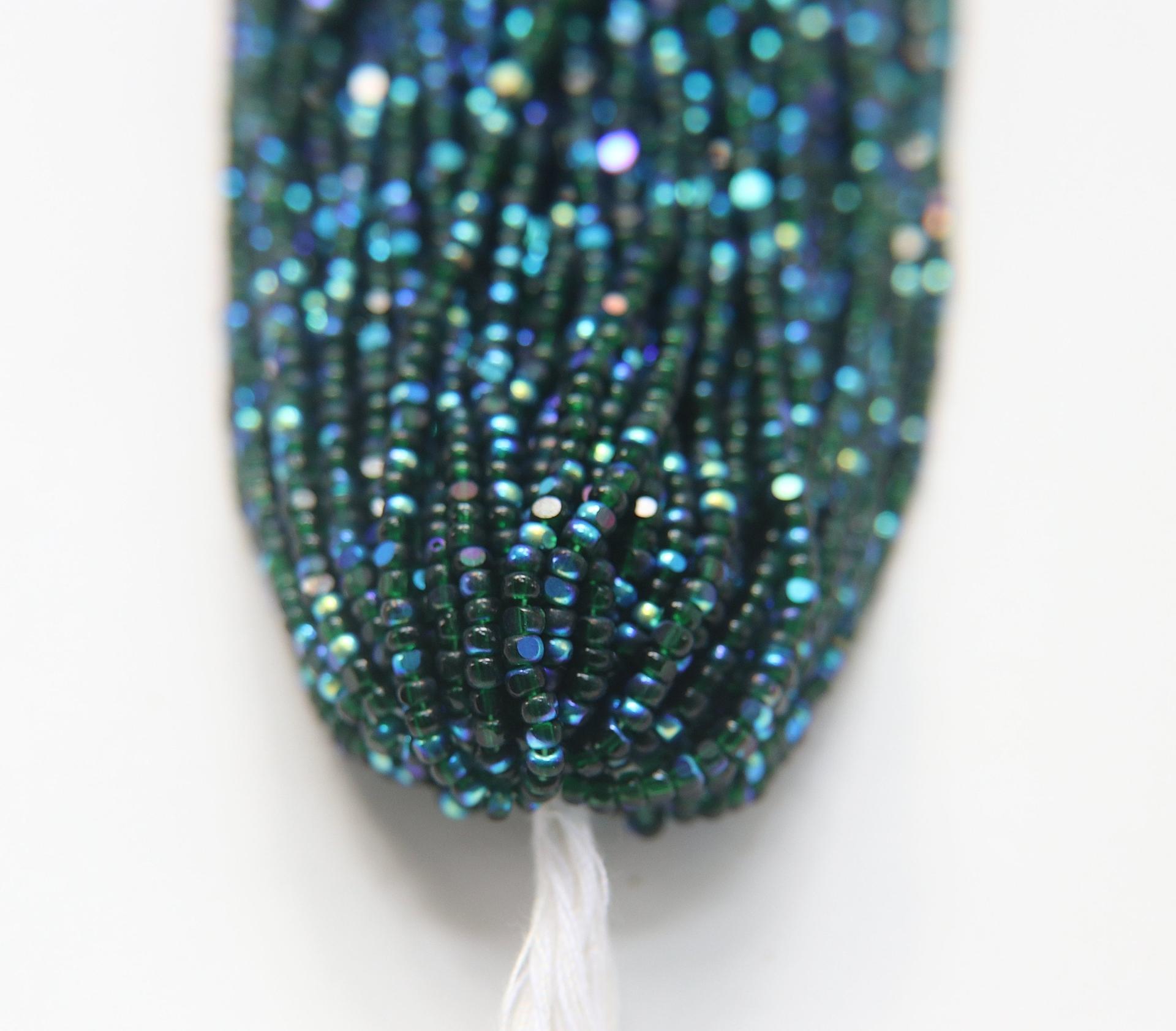 8/0 Hanks Charlotte Cut Beads Patina Transparent Deep Green Aurore Boreale Hanks PREMIUM SEED BEADS Native Supplies ornament making