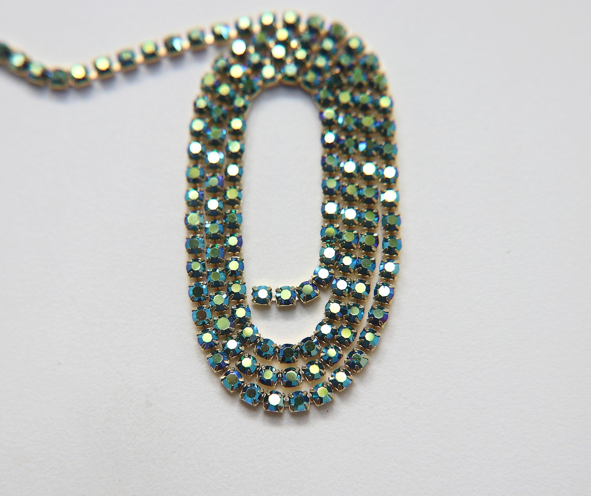 12ss Swarovski Close Cup Chain in Emerald Aurore Boreale Made in Austria couture material Bridal Supplies Jewelry Making