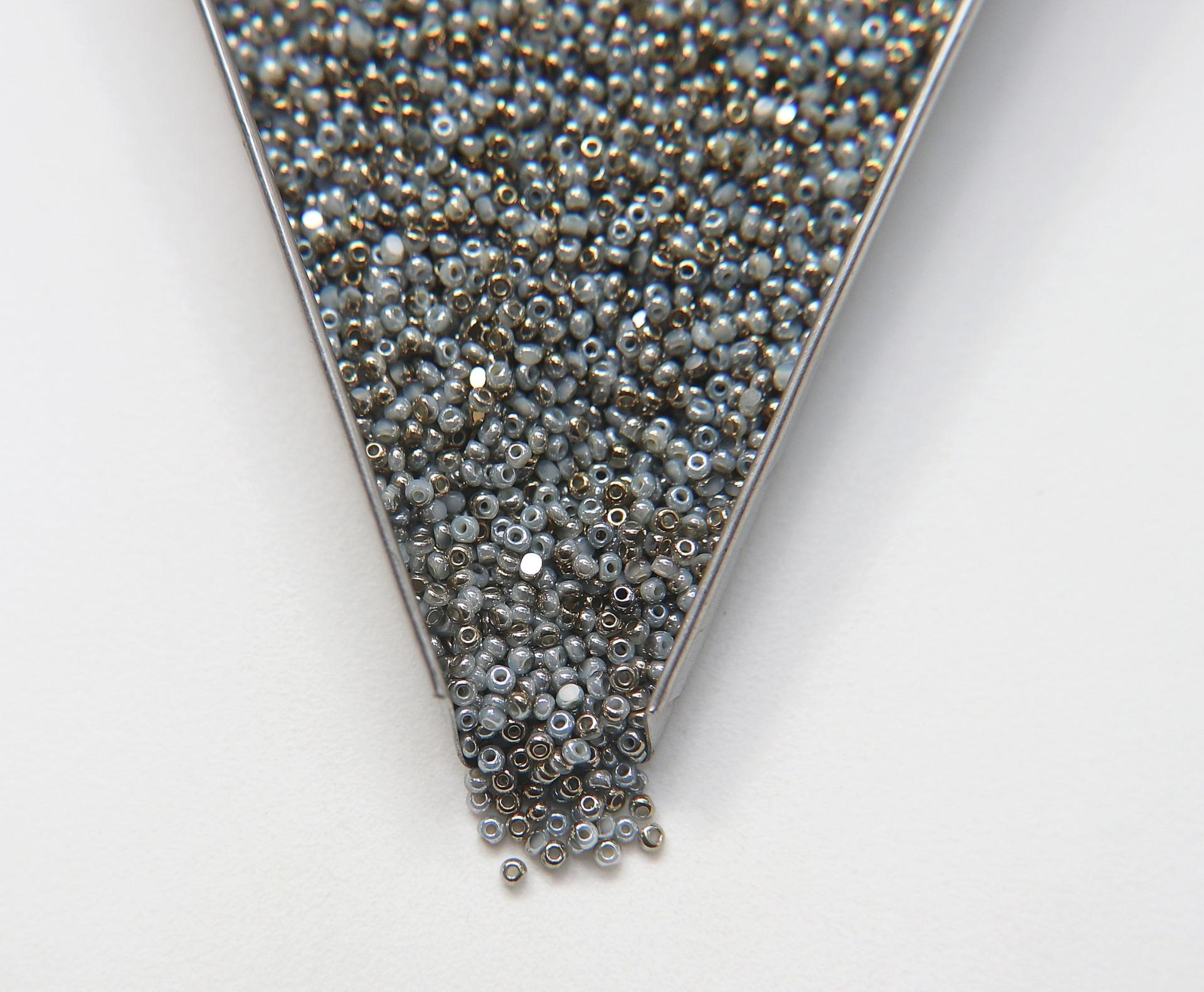 11/0 Charlotte Cut Beads Patina Ceylon Pearl Aurum native bead supplies PREMIUM MATERIALS