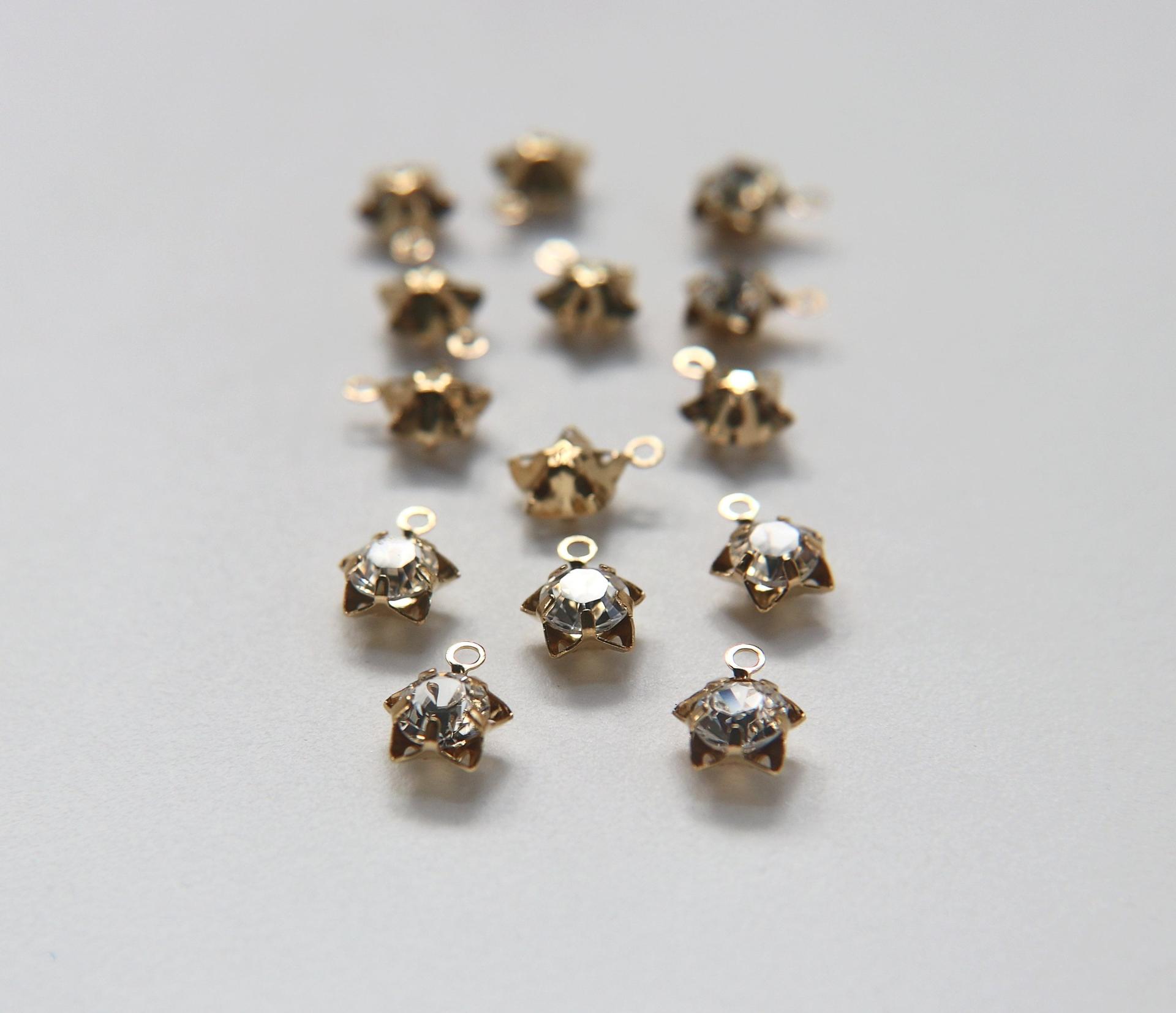 Swarovski 11mm Fancy star Stones 1 ring setting drop dangle gold plated (one loop) 6 Pieces jewelry supplies findings