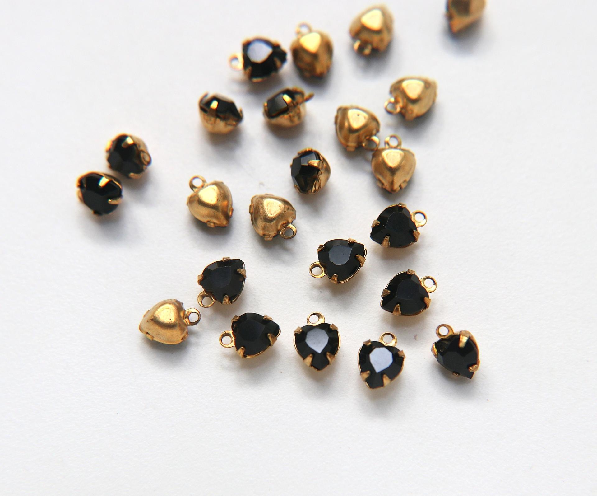 Swarovski 6mm Fancy heart Stones 1 ring setting drop dangle in Jet 6 Pieces jewelry supplies findings