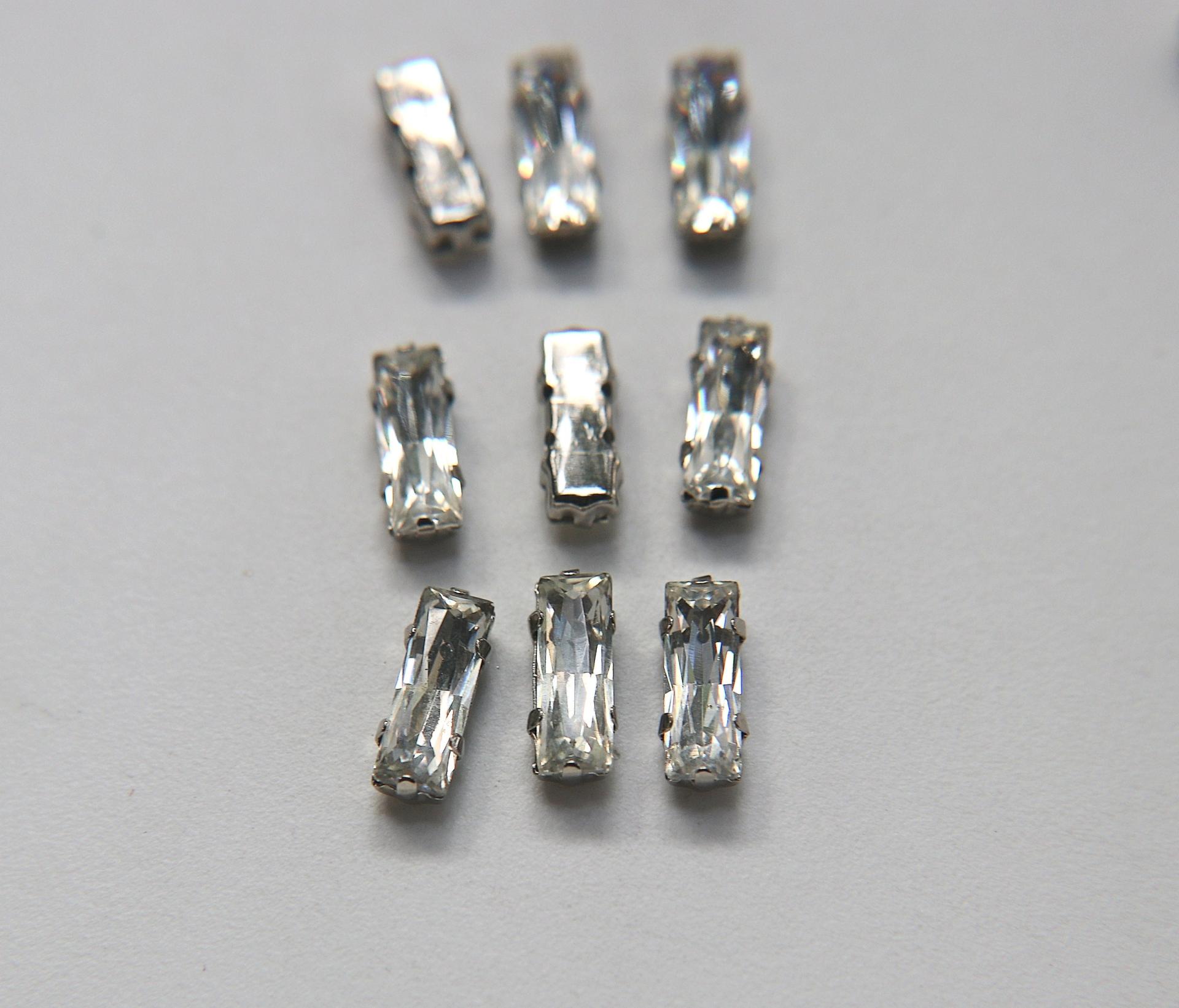 Swarovski 15x5 Baguette Clips Sewon 4 hole in Crystal Silver Settings (4 pieces) embroidery materials craft vintage