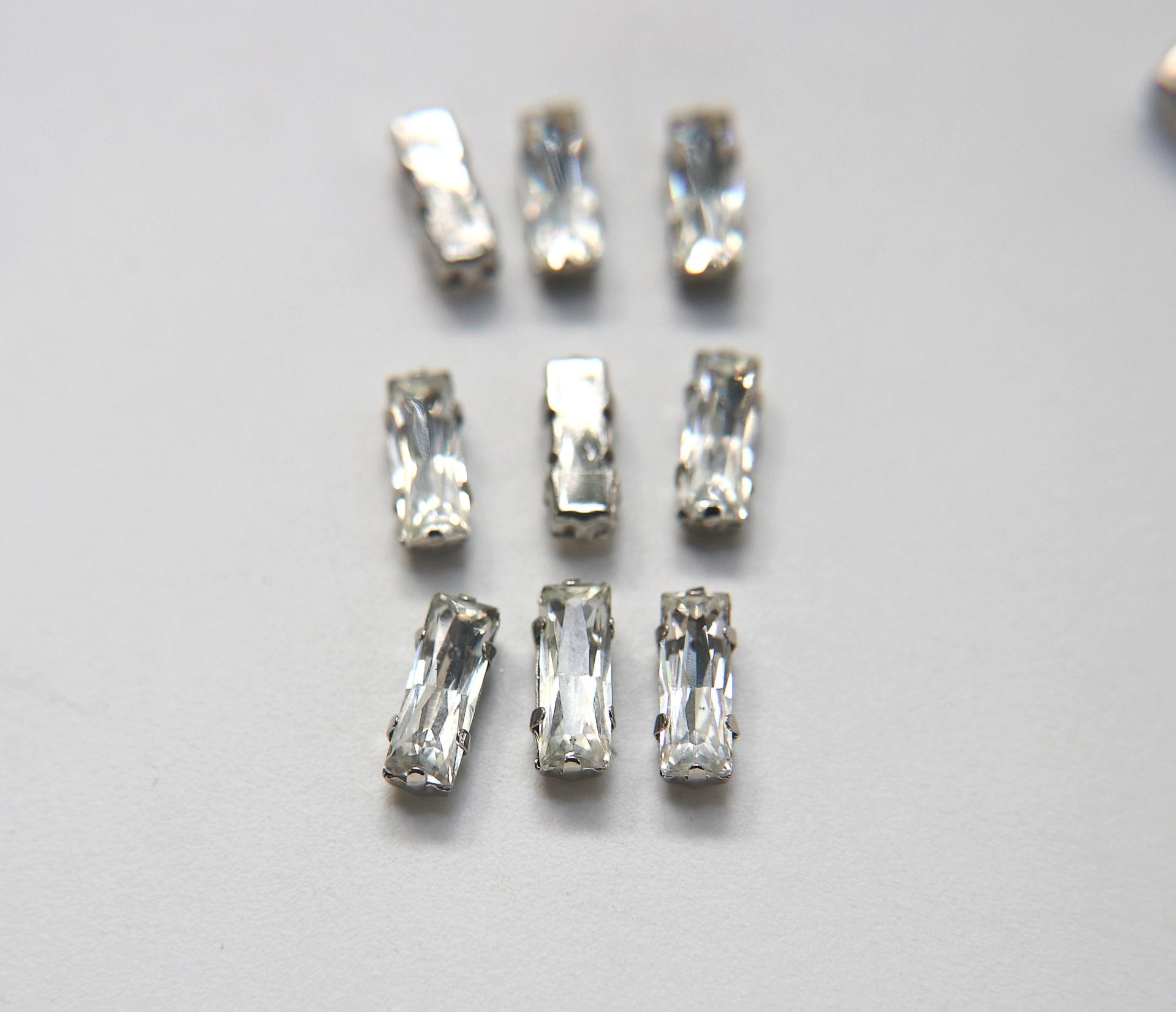 Swarovski 15x5 Baguette Clips Sewon 4 hole in Crystal Silver Settings (4 pieces) embroidery materials craft vintage