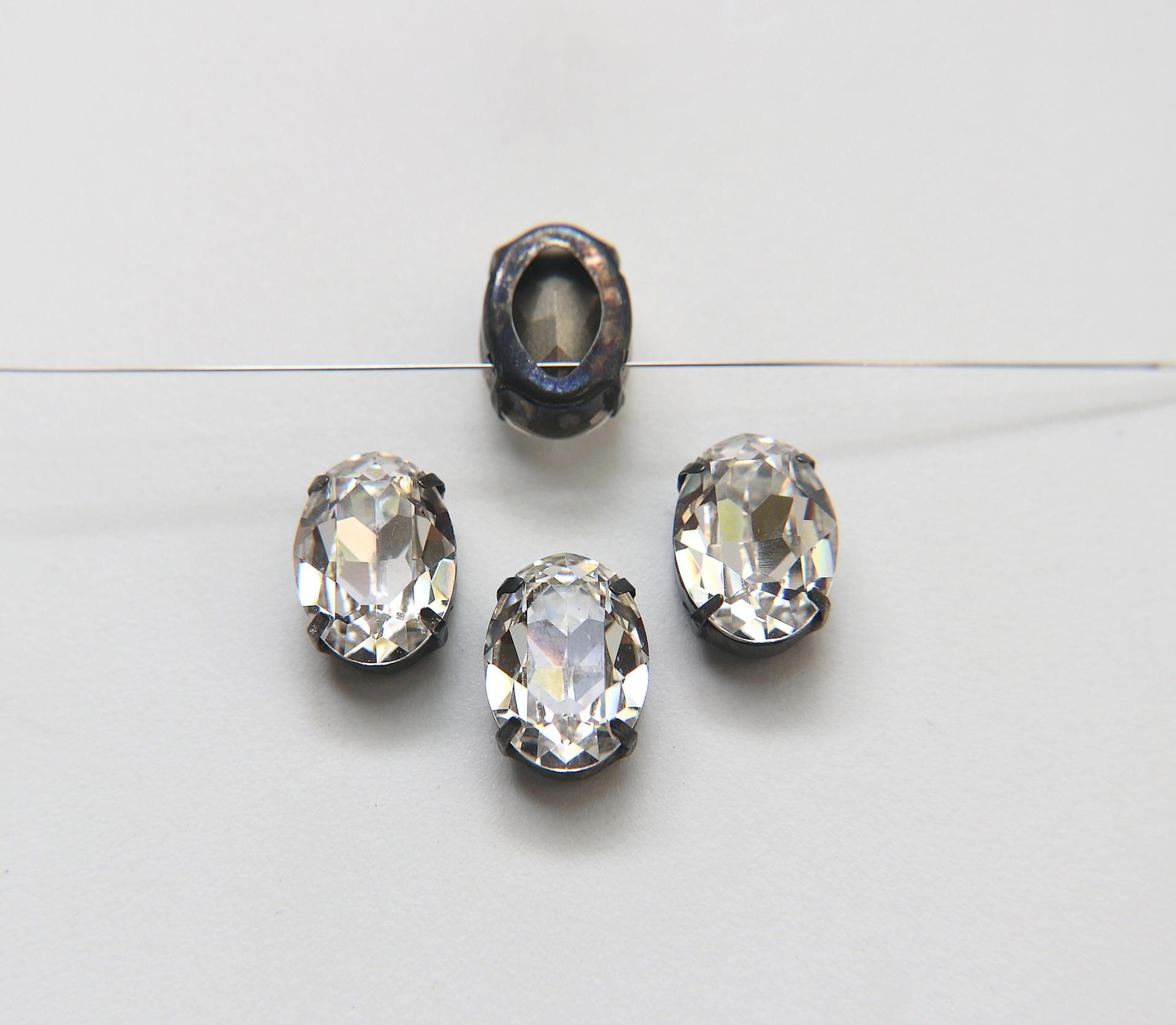 Swarovski 18x13 Crystal Oval Silver Vintage Clips Sewon 4 hole embroidery materials sewing jewelry making craft vintage supplies