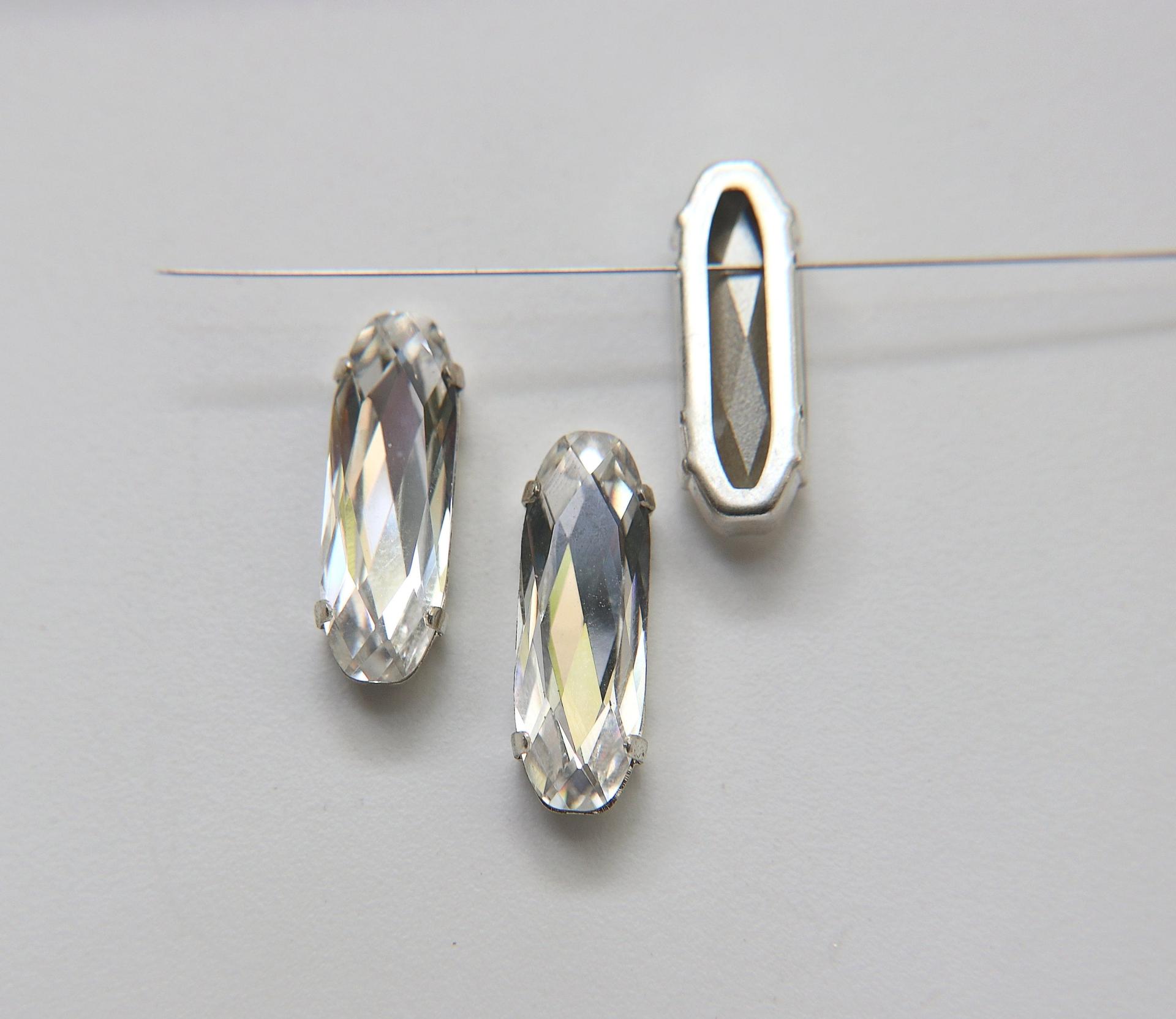 Swarovski 21x7 Elongated Baguette Clips Sewon 4 hole in Indicolite Rhodium plated Settings (2 pieces) embroidery materials craft vintage