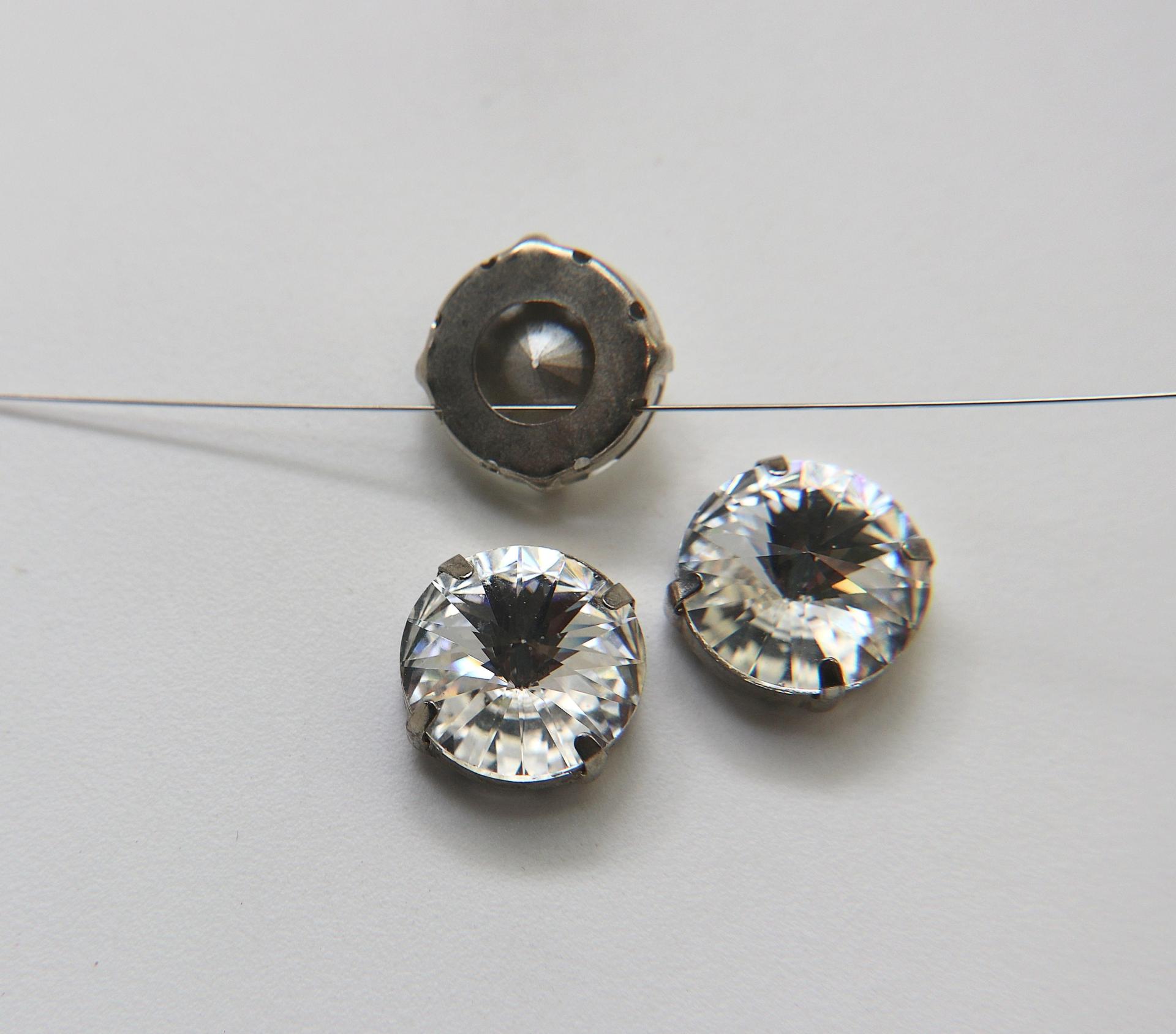 Swarovski 18mm Crystal Rivoli 1122 round Silver Clips Sewon 4 hole embroidery materials sewing jewelry making craft vintage supplies